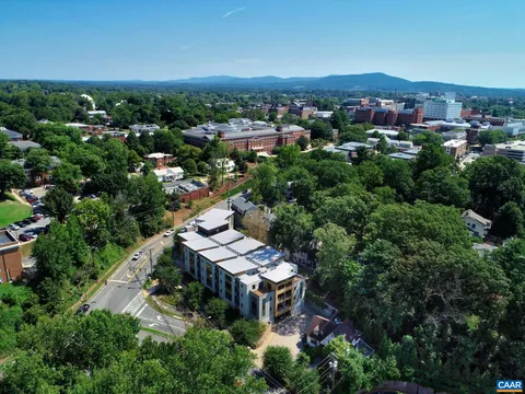 1600 Jefferson Park Ave Unit 106, Charlottesville, VA MLS: 671685
