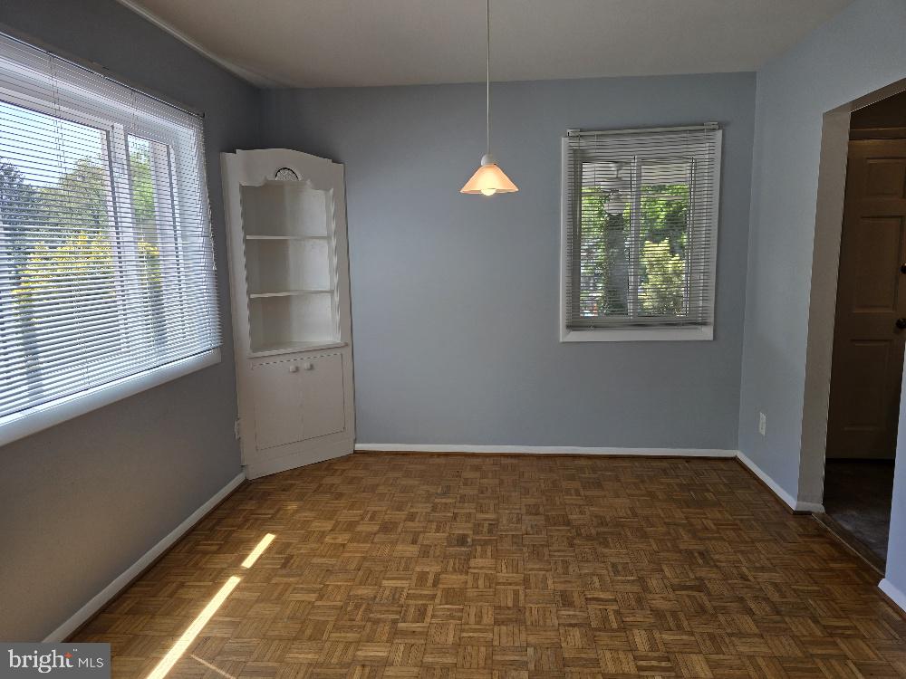 NORTH SPRINGFIELD - Residential Lease