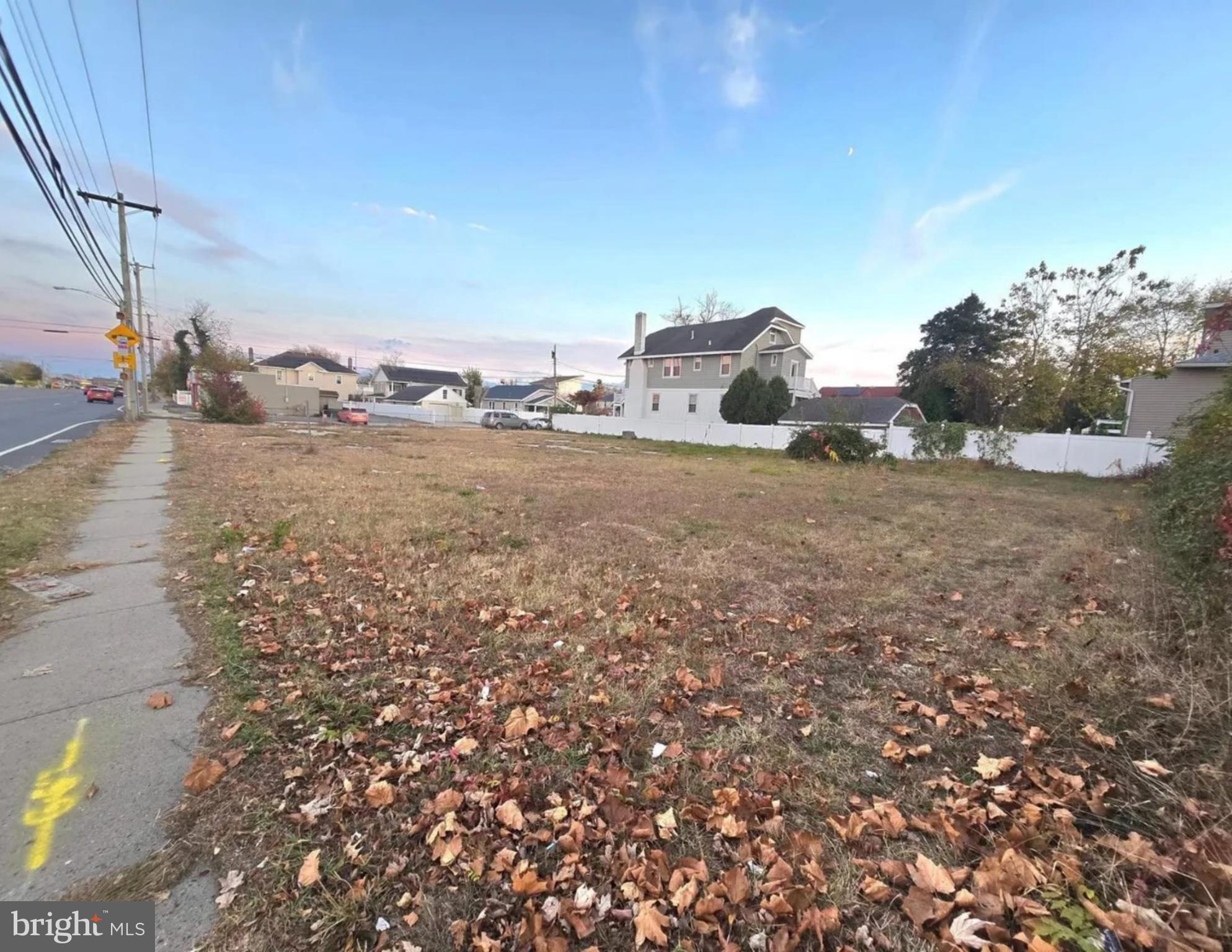 305 E BLACK HORSE PIKE