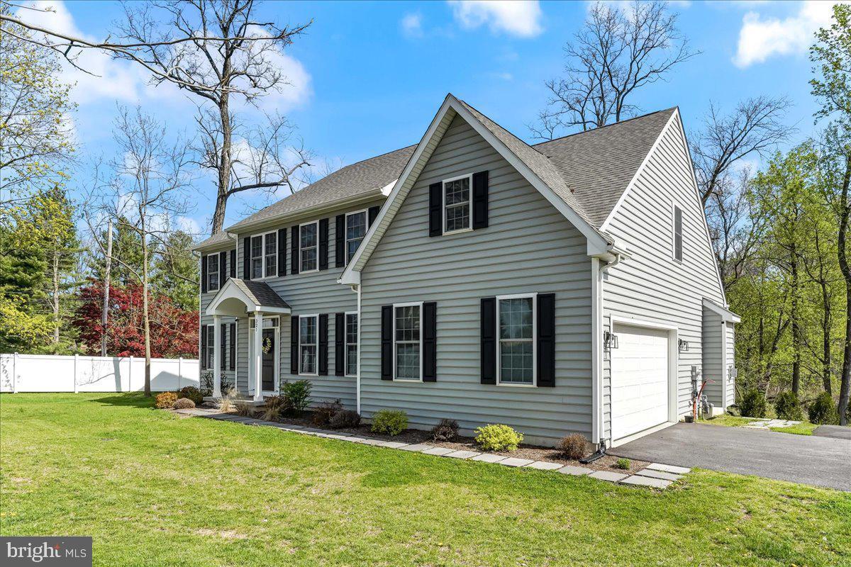 321 N MIDDLETOWN ROAD