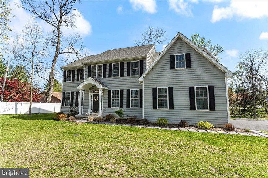 Photo of 321 N Middletown Road, MEDIA, PA 19063 (MLS # PADE2107012)