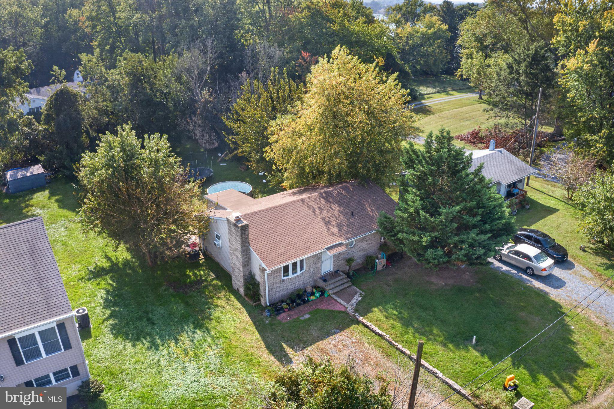 205 DOMINION LANE