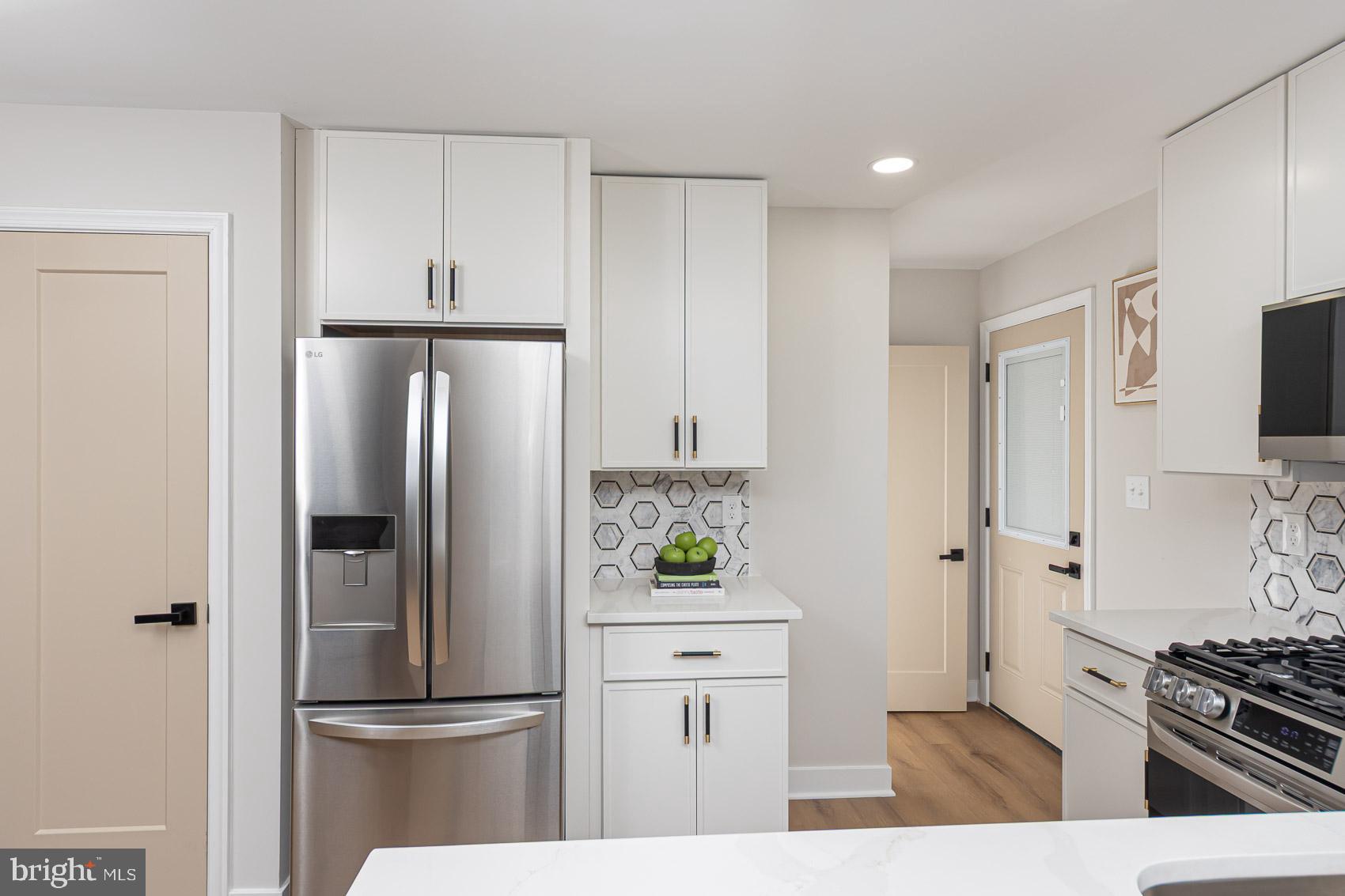 HAYWOOD HEIGHTS - Residential