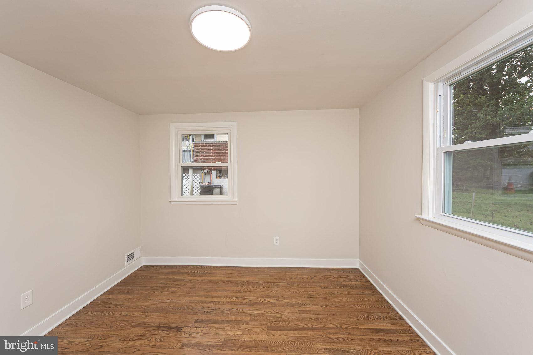 HAYWOOD HEIGHTS - Residential