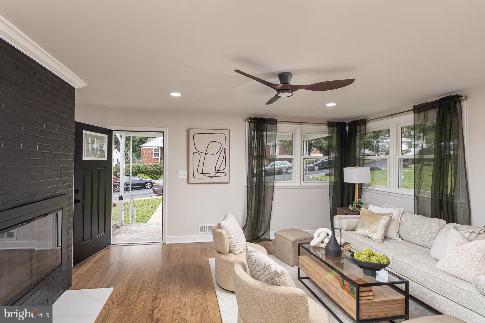 HAYWOOD HEIGHTS - Residential