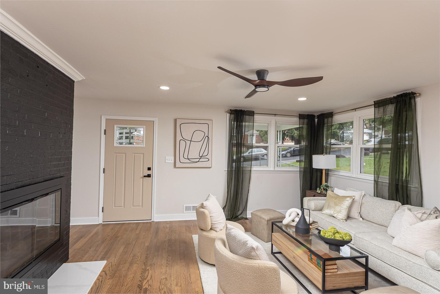 HAYWOOD HEIGHTS - Residential