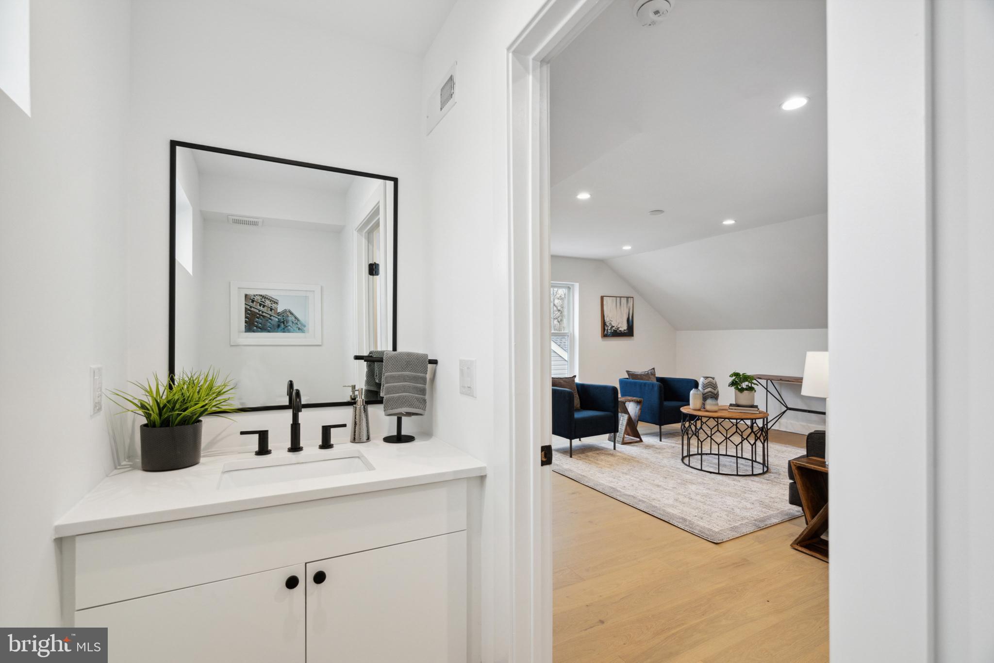 TORRESDALE MANOR - Residential