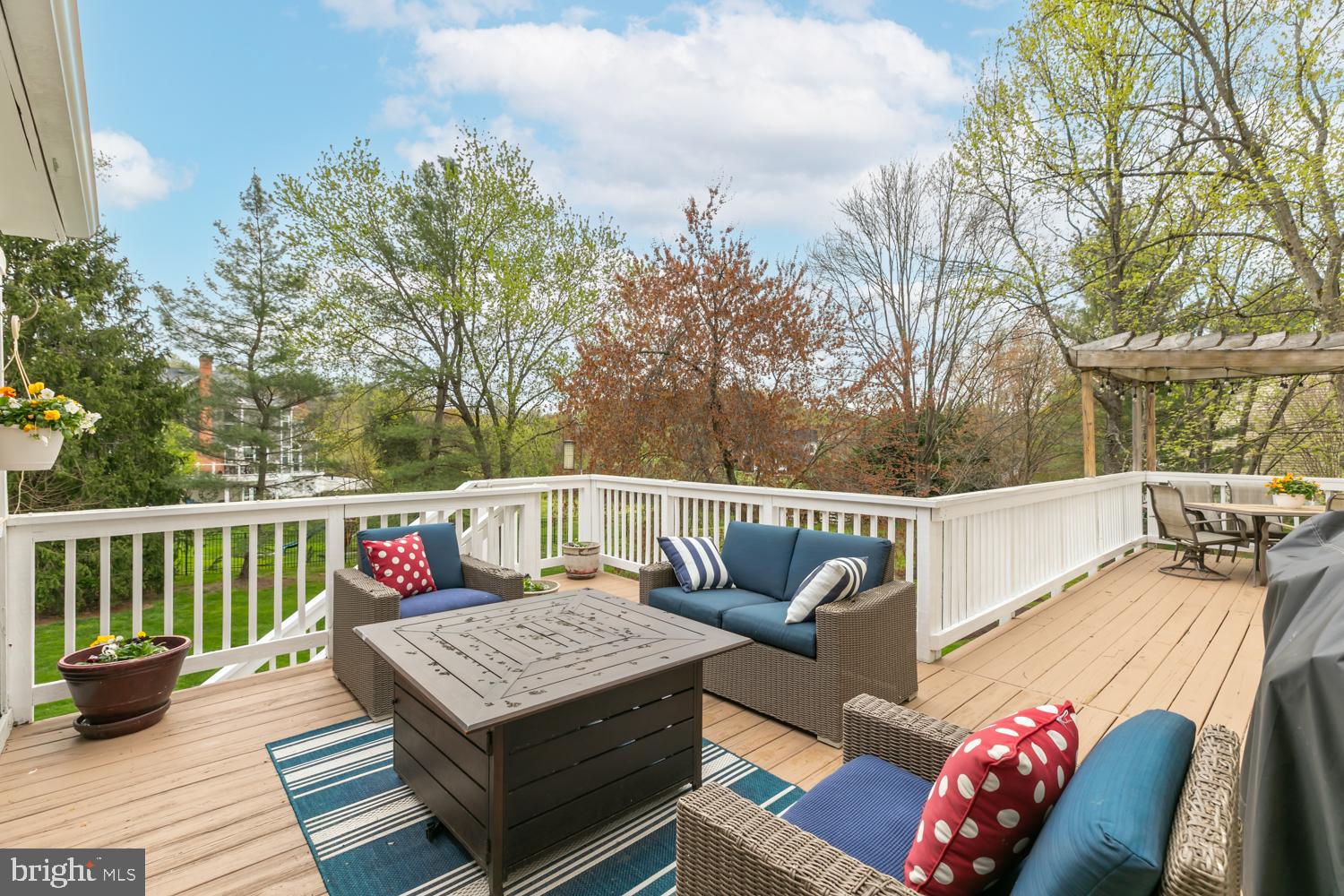 FORESTVILLE MEADOWS - Residential