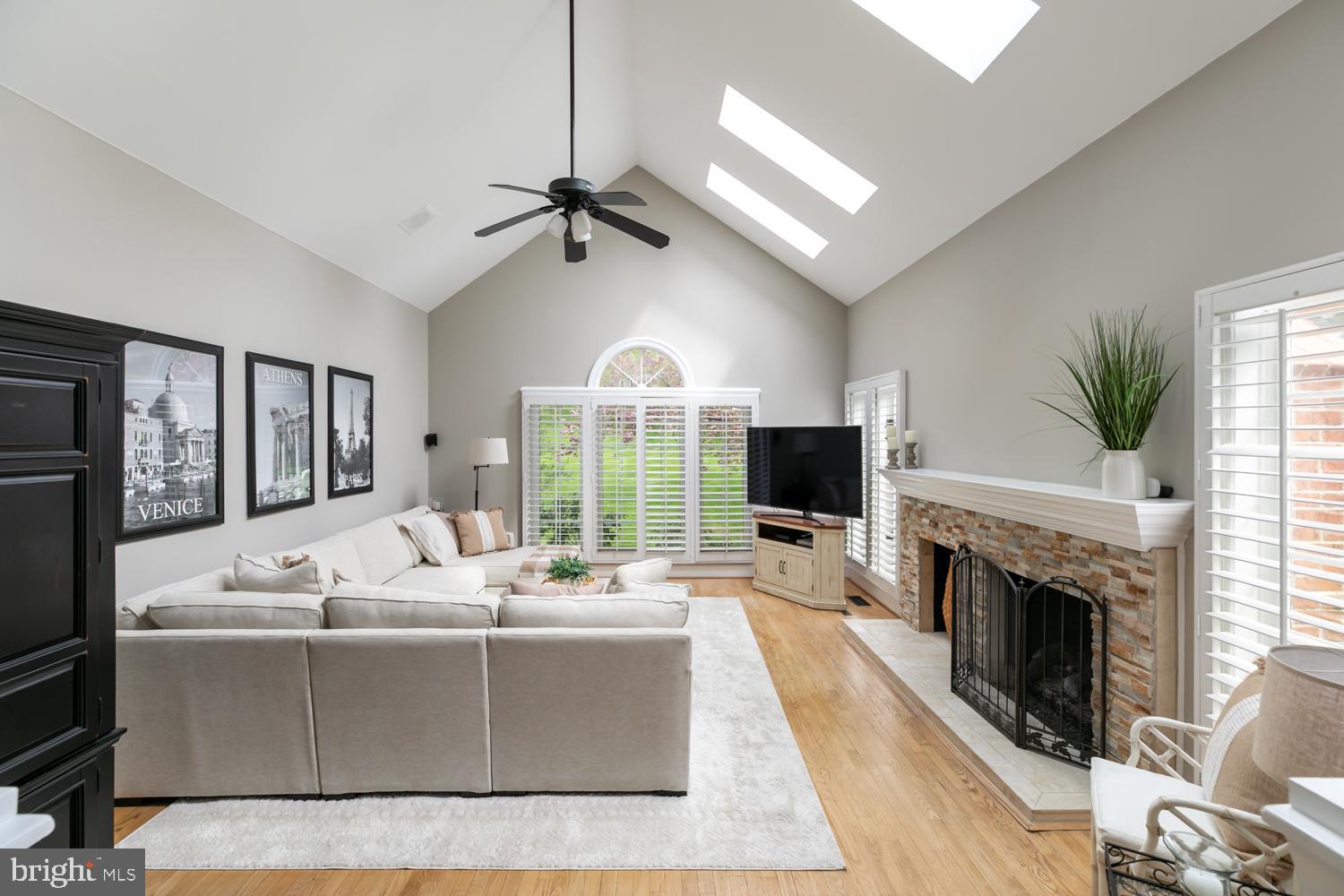 FORESTVILLE MEADOWS - Residential