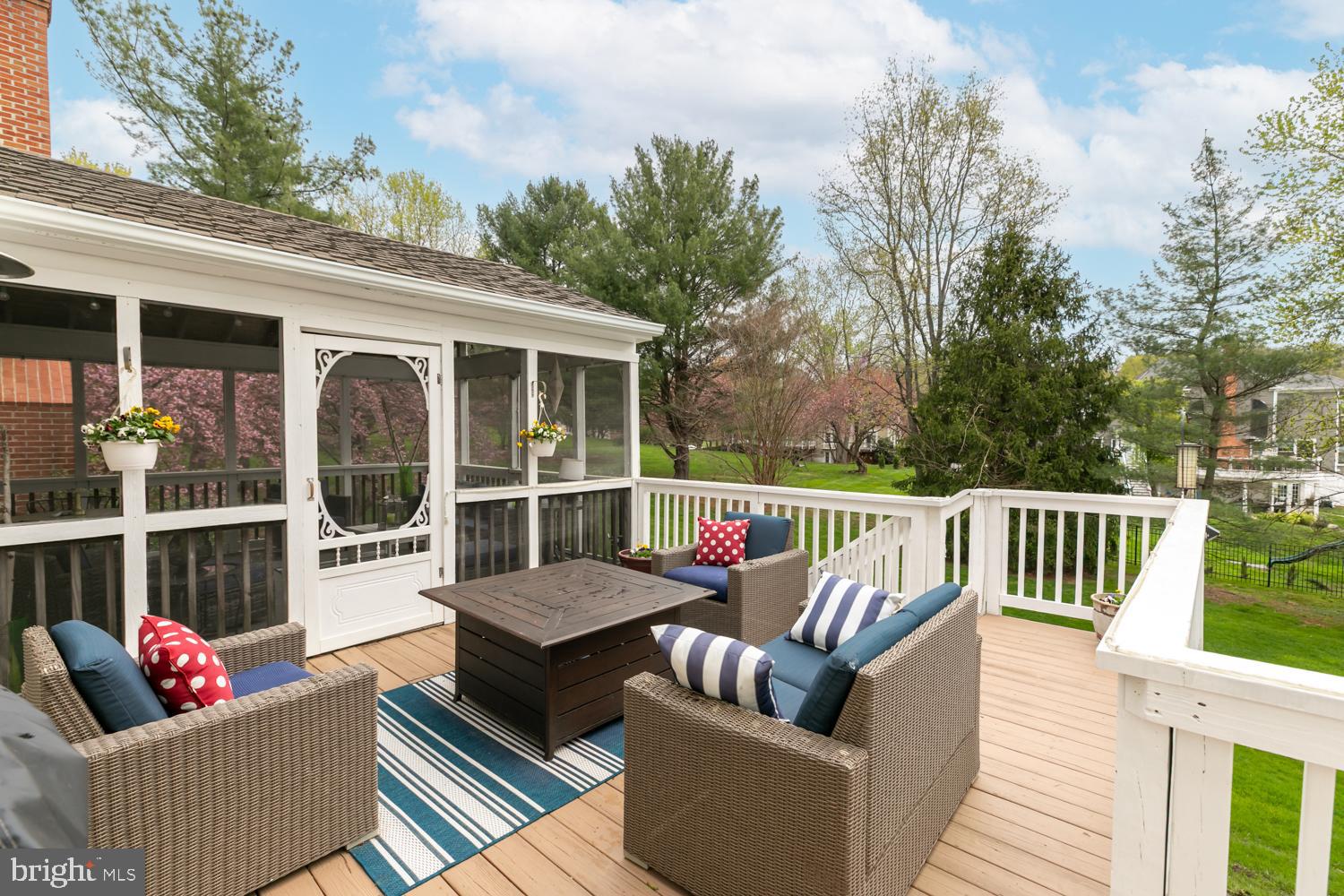 FORESTVILLE MEADOWS - Residential