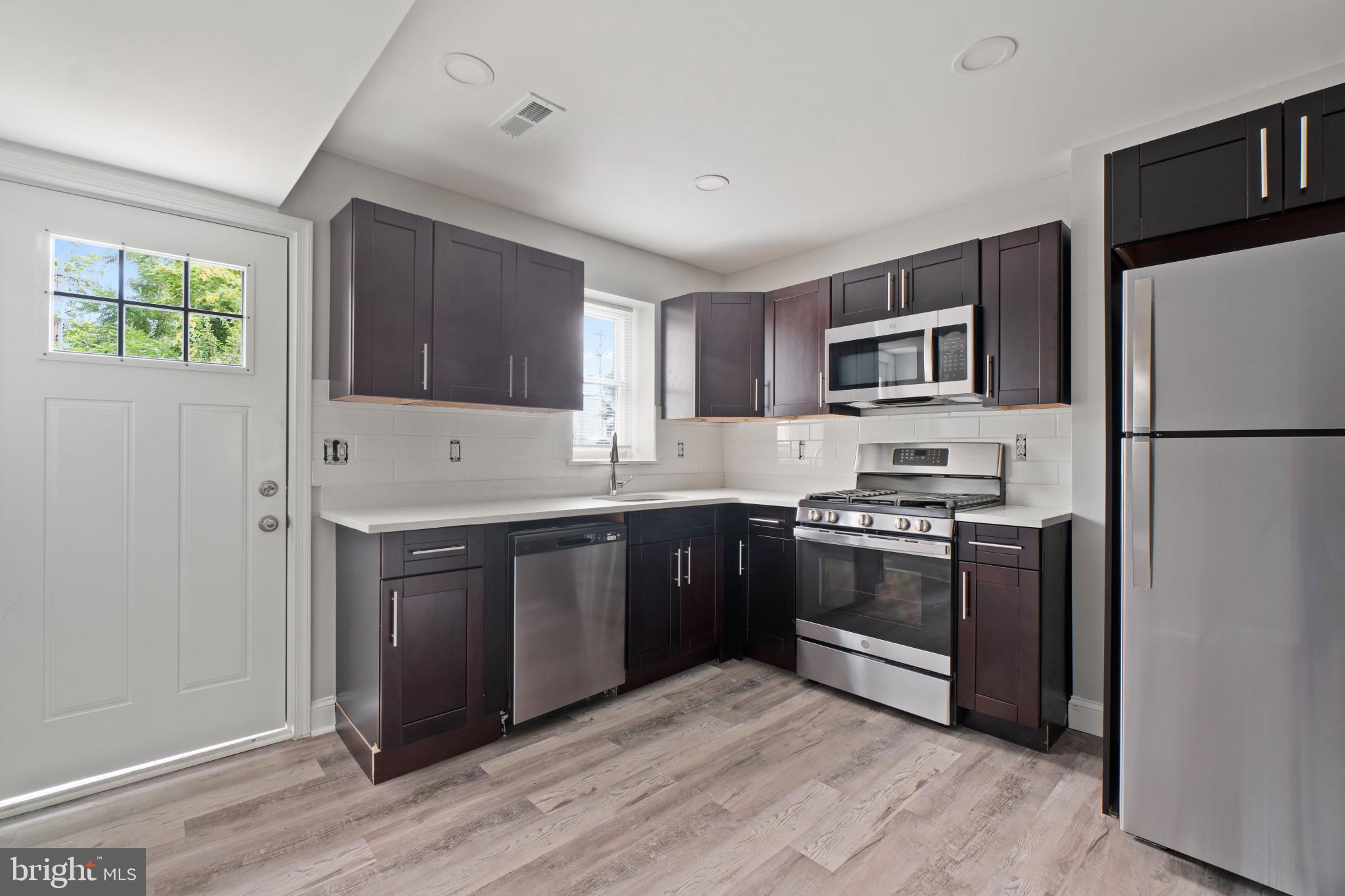 View this beautiful 2BR /2Bath home ready for move in! This fully renovated home has an open floor plan, gourmet kitchen and is inclusive of stainless steel appliances, unit full size washer and dryer, a brand new HVAC system, and unfinished basement that you can use as storage!
*$35 application fee per adult
*Applications must be submitted prior to scheduling a showing
*Background and Credit required for all occupants 18 years old and older
*Pets allowed max of 50lb with additional security deposit