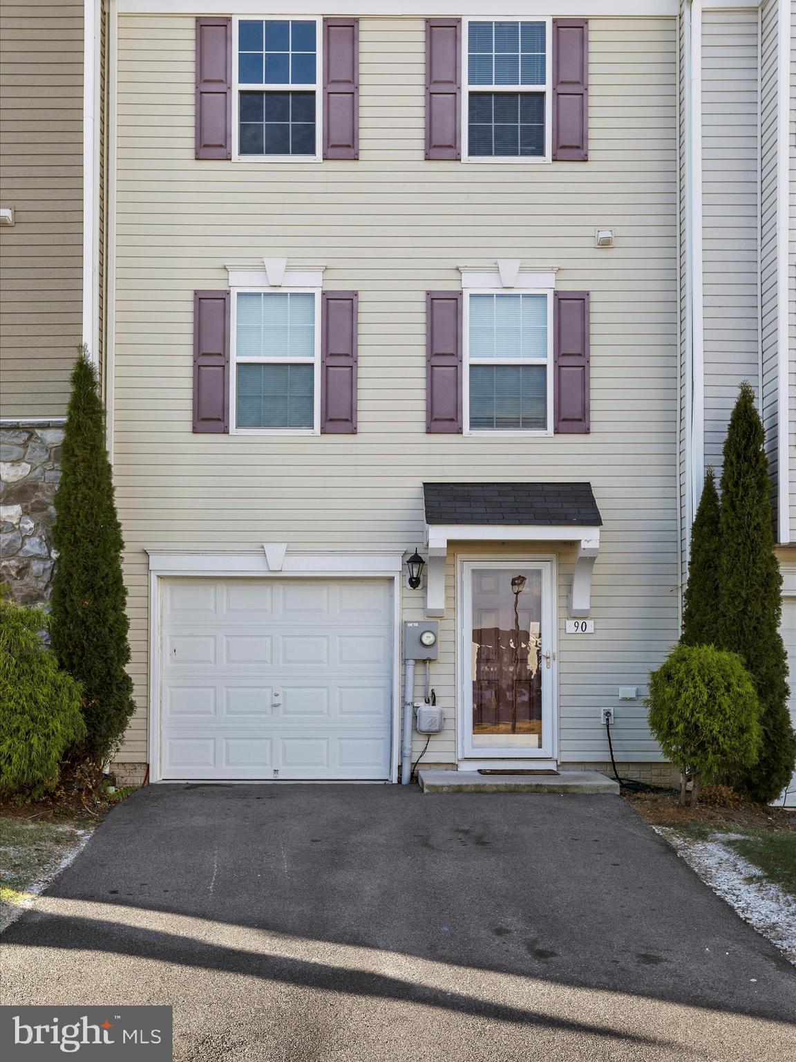 MANOR PARK - Residential