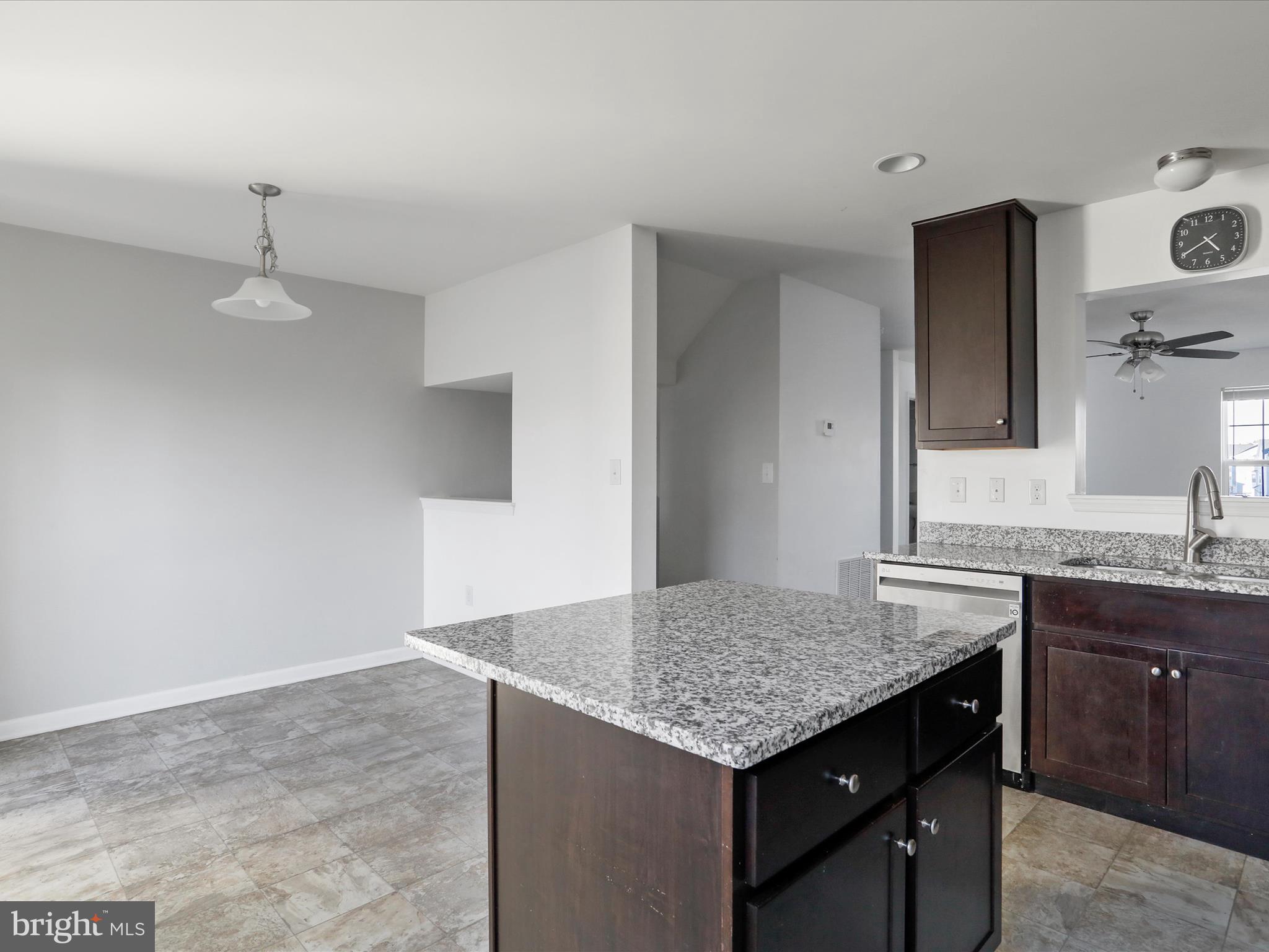 MANOR PARK - Residential