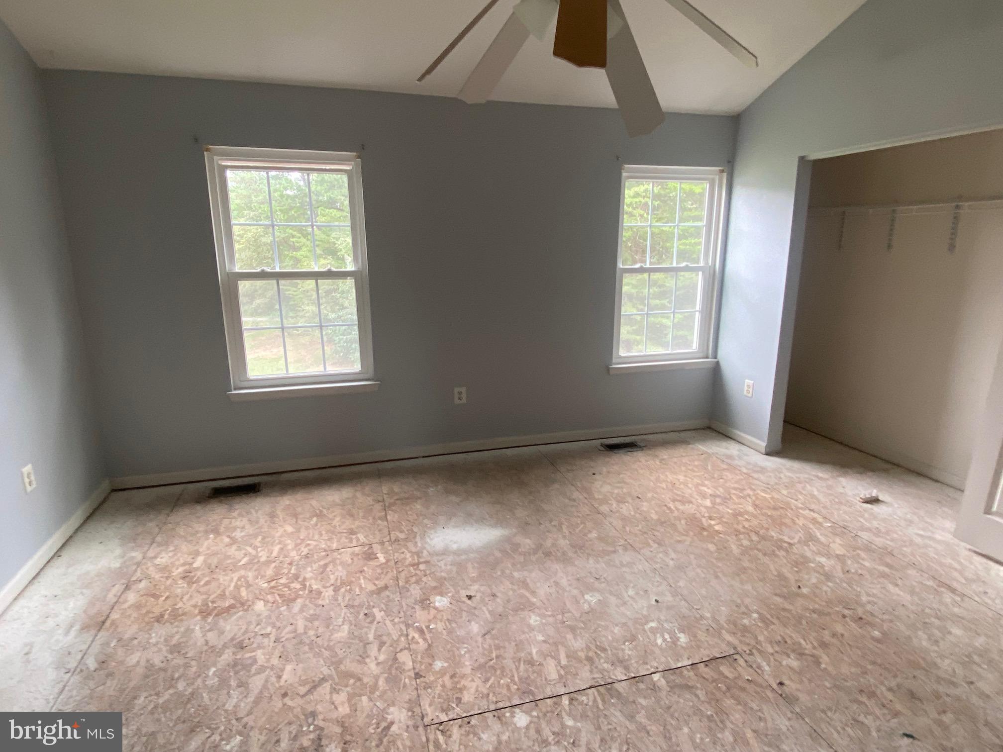 WOODLAND WALK - Residential