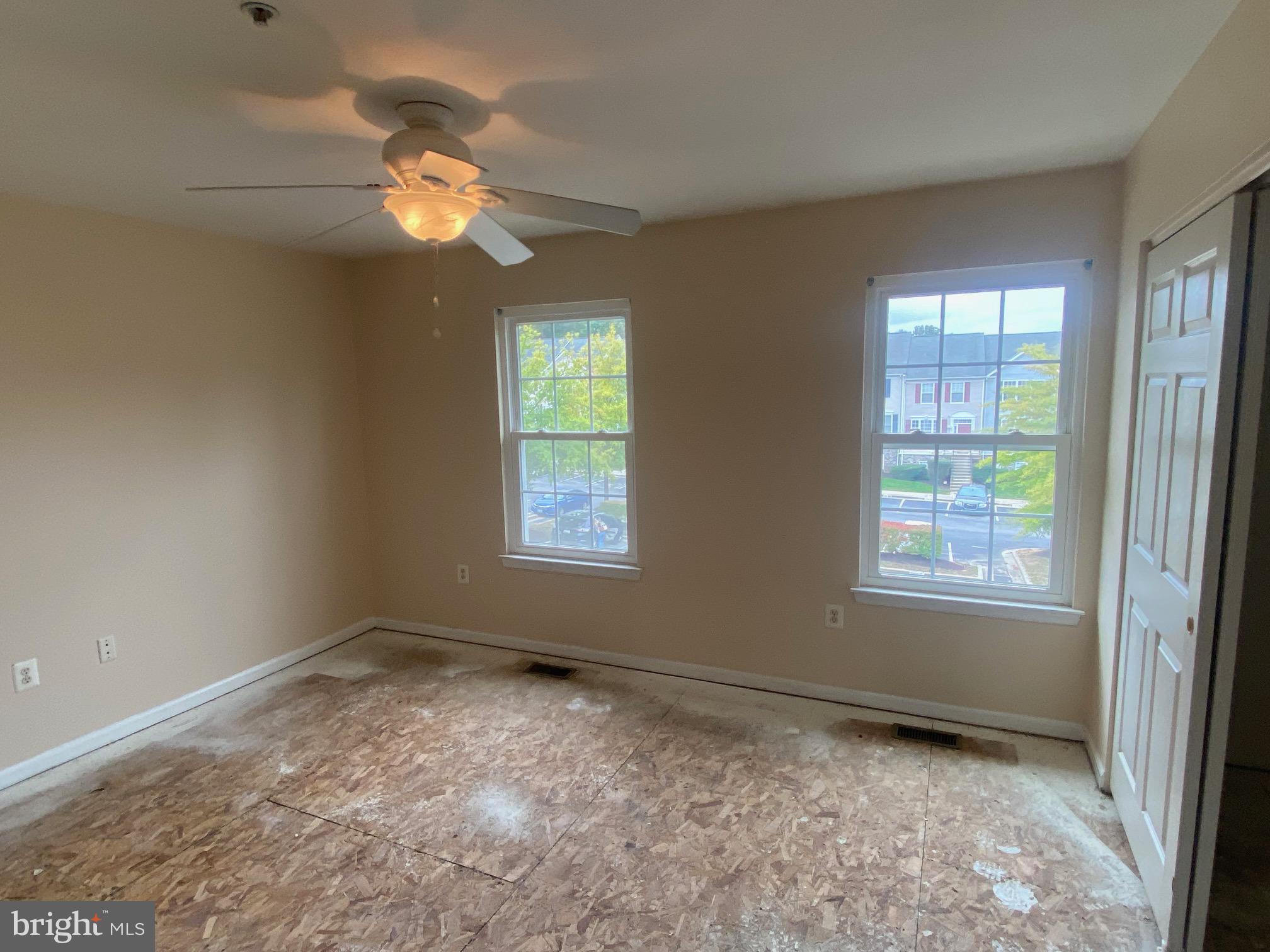 WOODLAND WALK - Residential