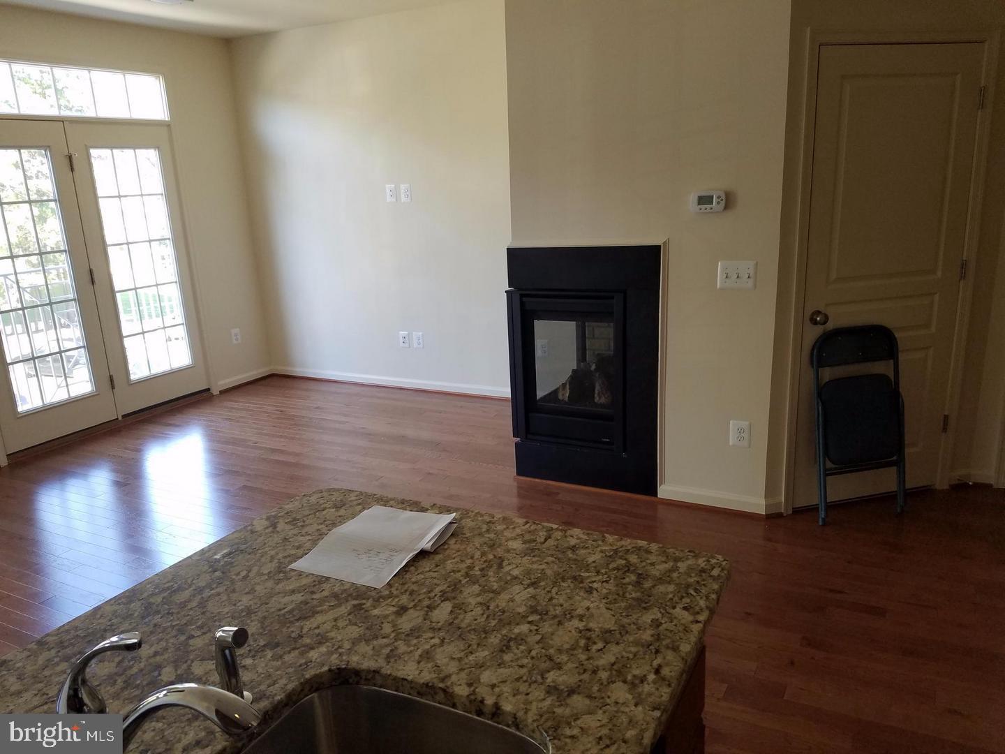 POTOMAC CREST - Residential Lease