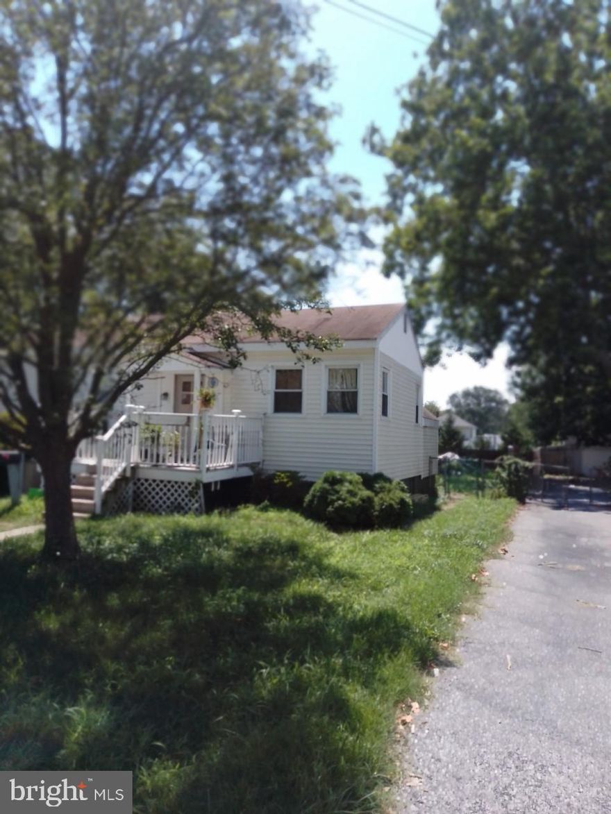 Rancher in Middle River with huge two story detached garage.  Cash offers only.  House needs repairs. Will consider ALL offers.