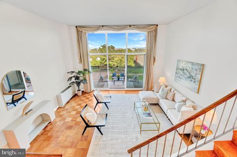 Photo of 1200 N Nash Street #220, ARLINGTON, VA 22209 (MLS # VAAR2073022)