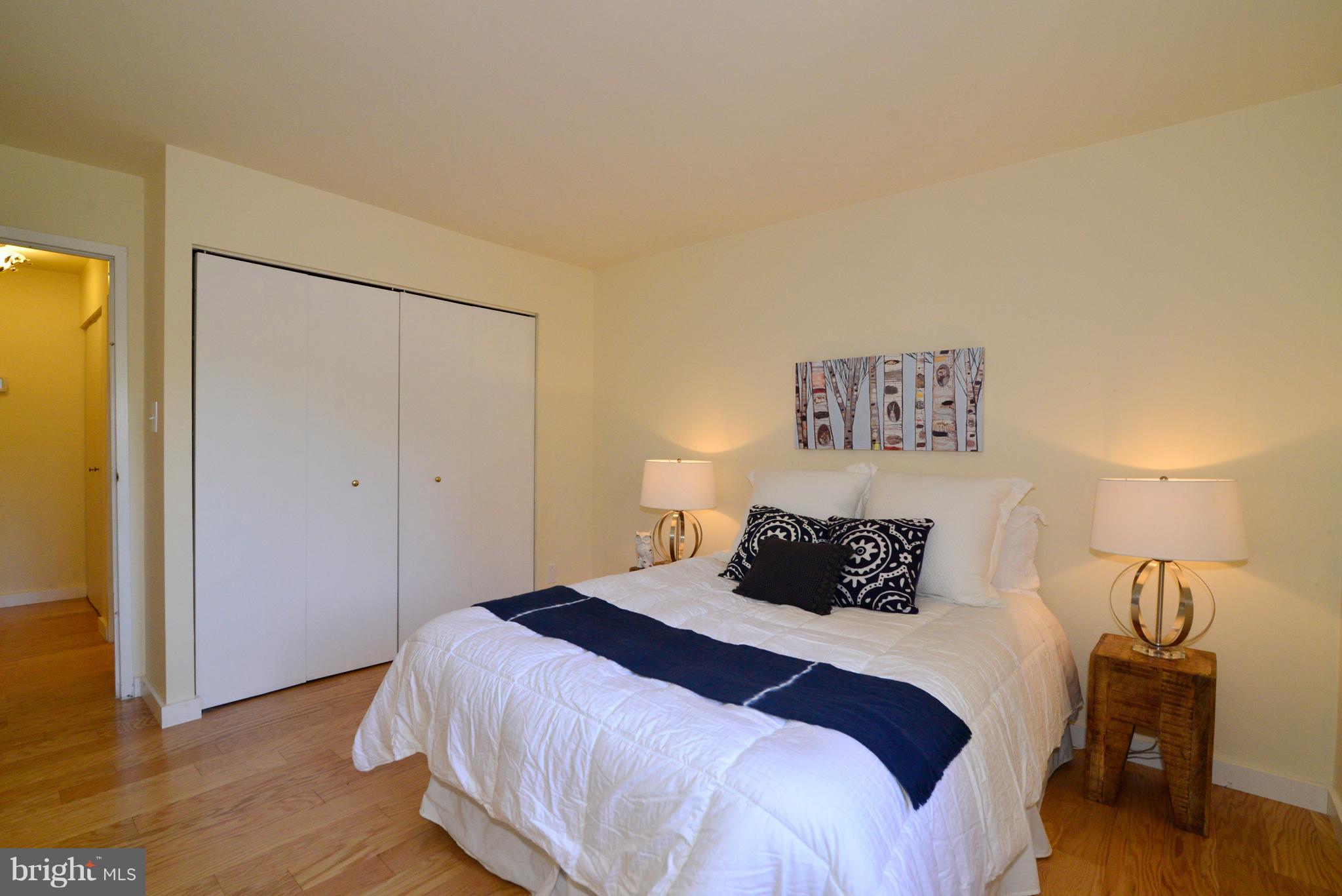 HUNTERS WOODS VILLAGE - Residential