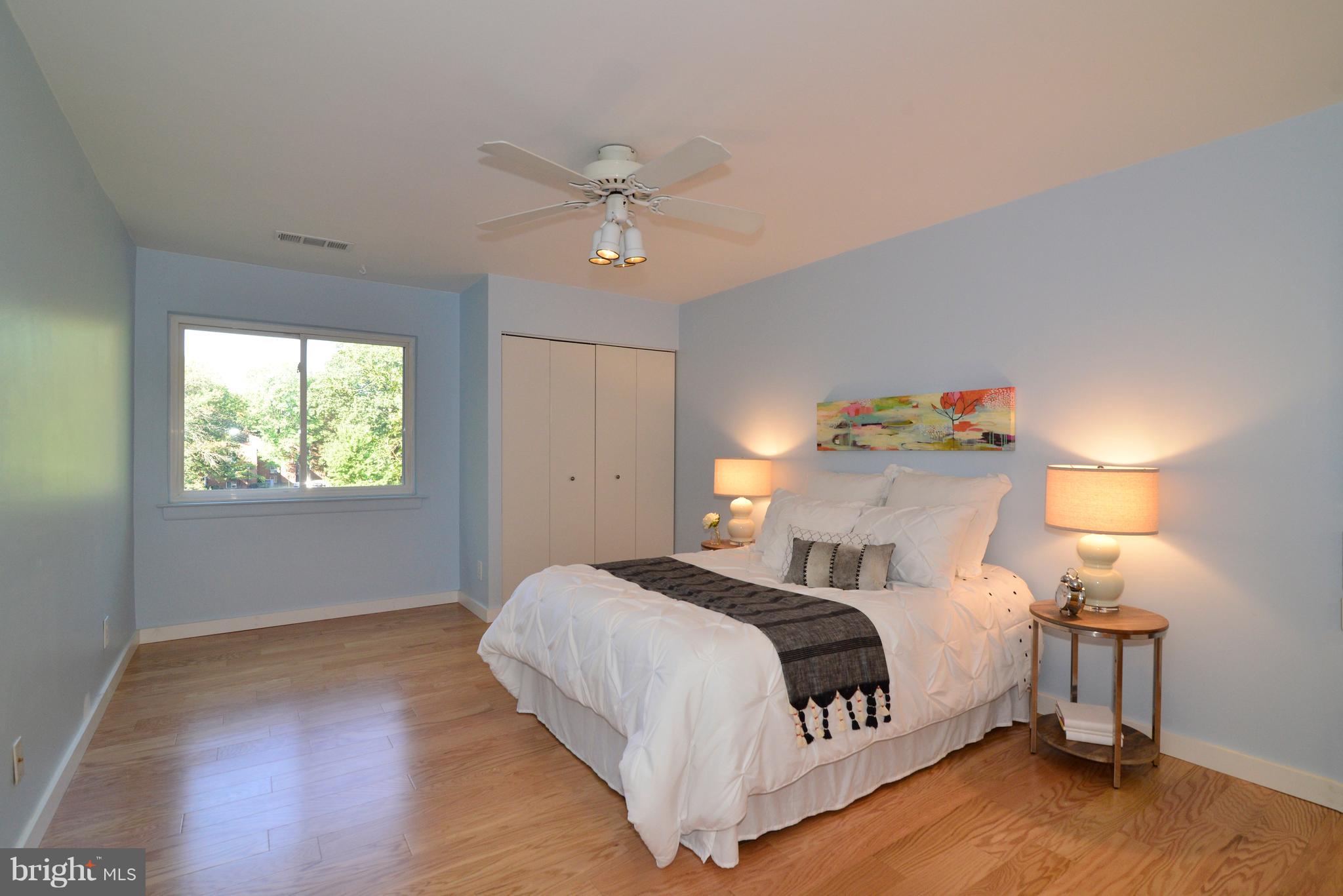 HUNTERS WOODS VILLAGE - Residential