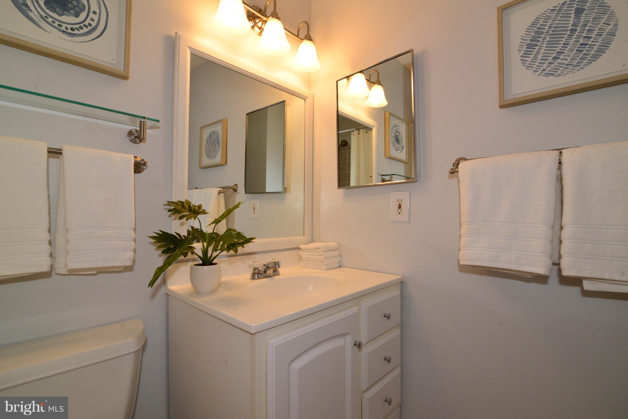 HUNTERS WOODS VILLAGE - Residential