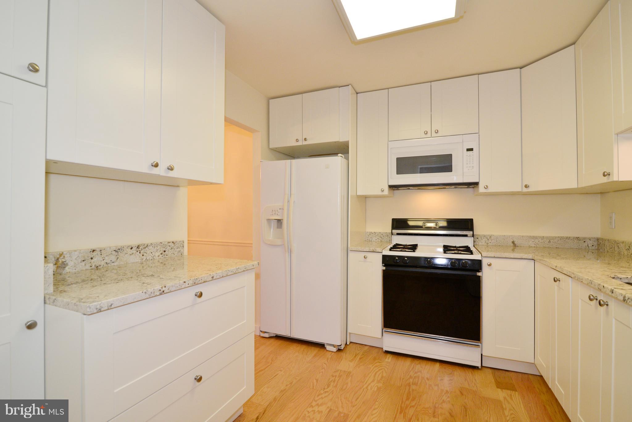 HUNTERS WOODS VILLAGE - Residential