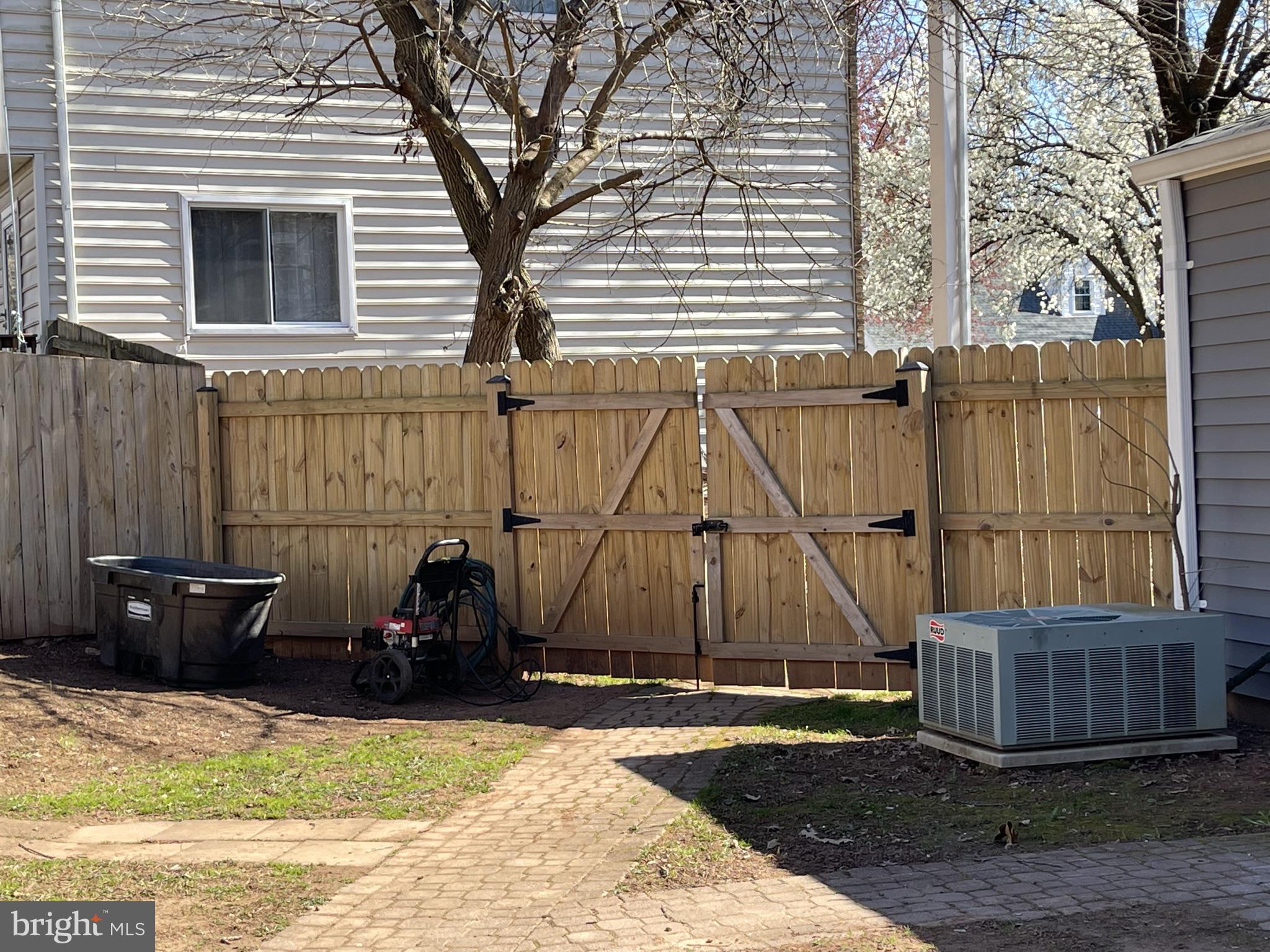 MANASSAS CITY - Residential