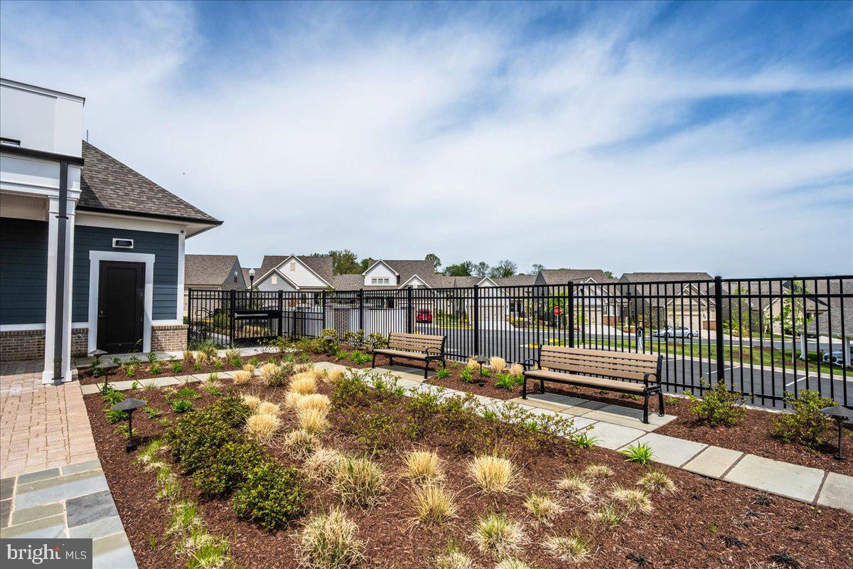 MONTEBELLO - Residential