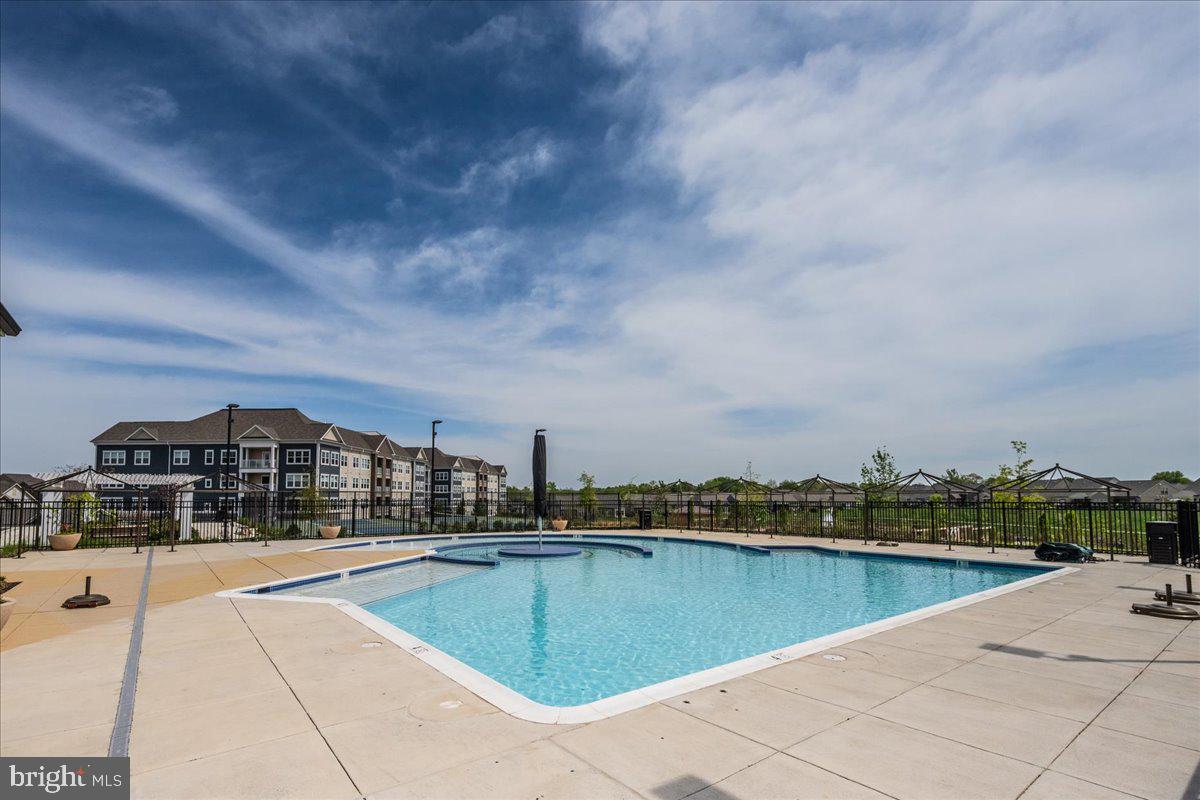 MONTEBELLO - Residential