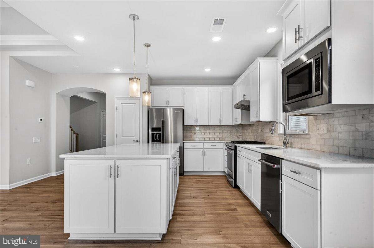 MONTEBELLO - Residential