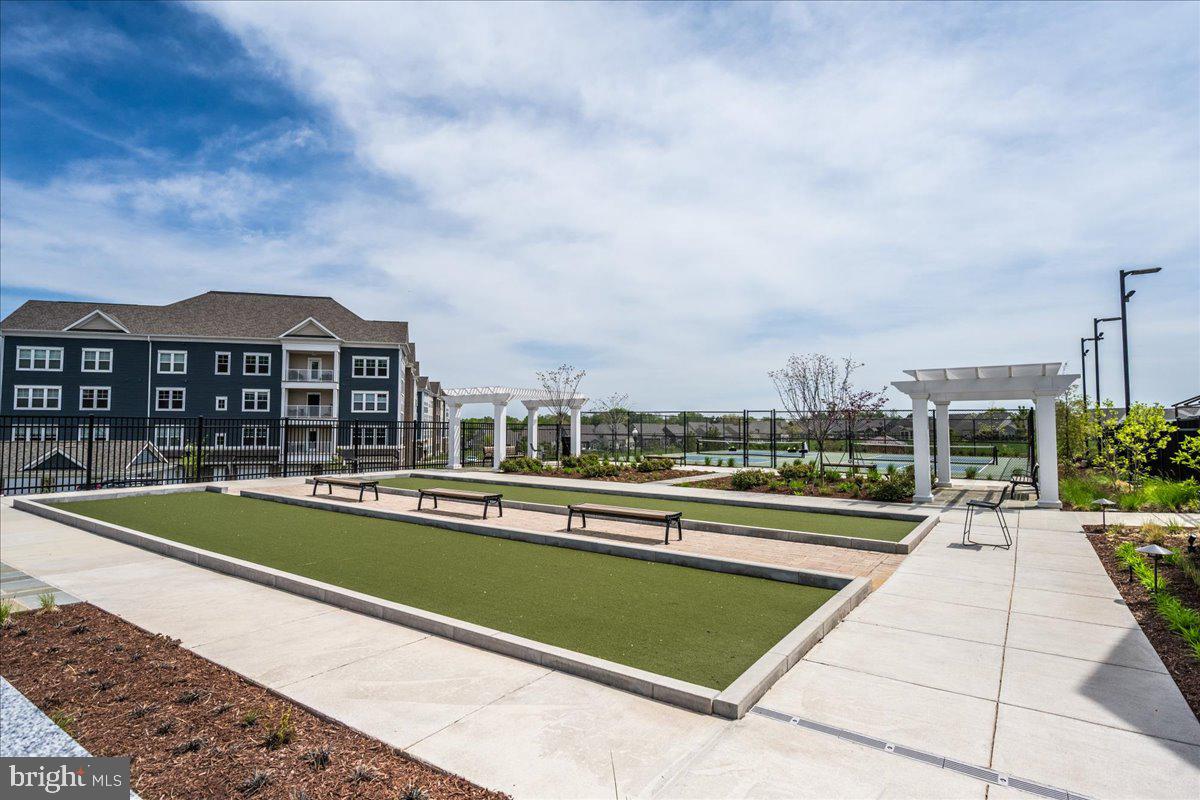 MONTEBELLO - Residential