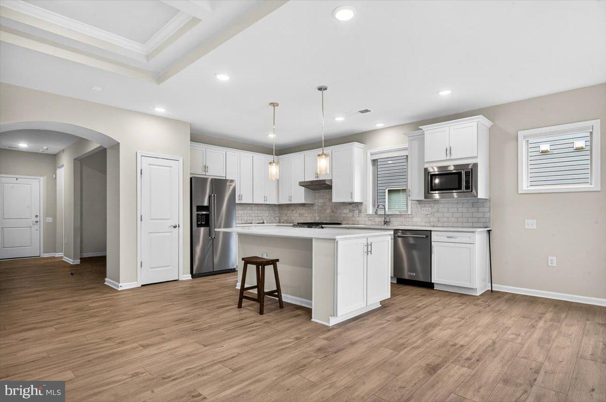 MONTEBELLO - Residential