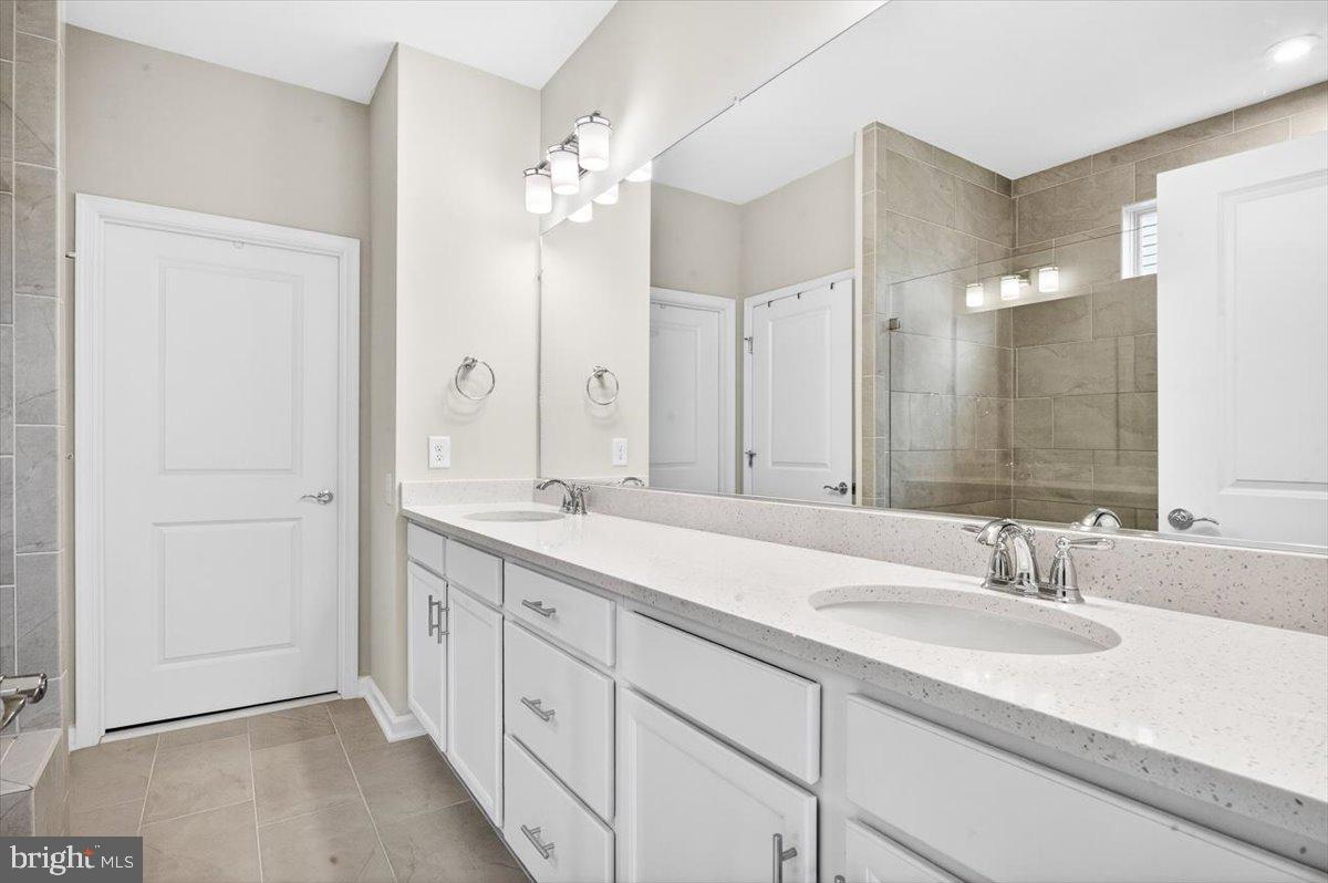 MONTEBELLO - Residential