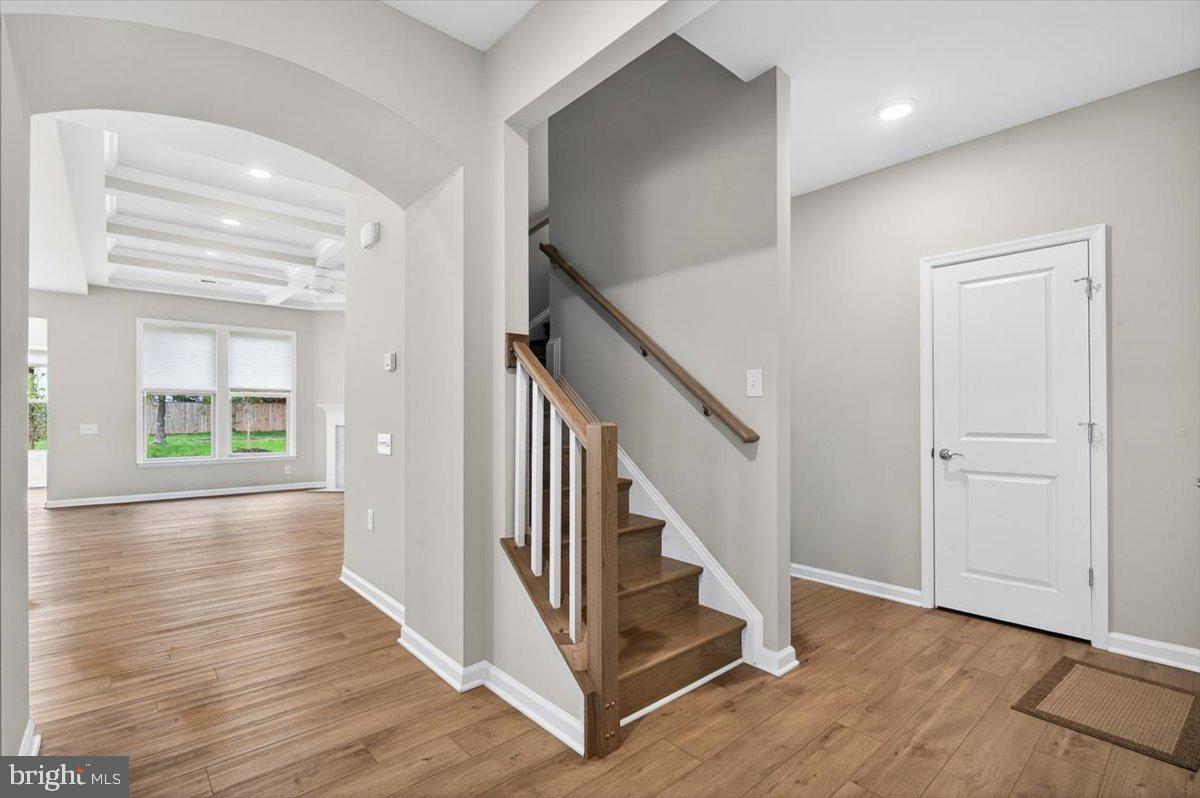 MONTEBELLO - Residential