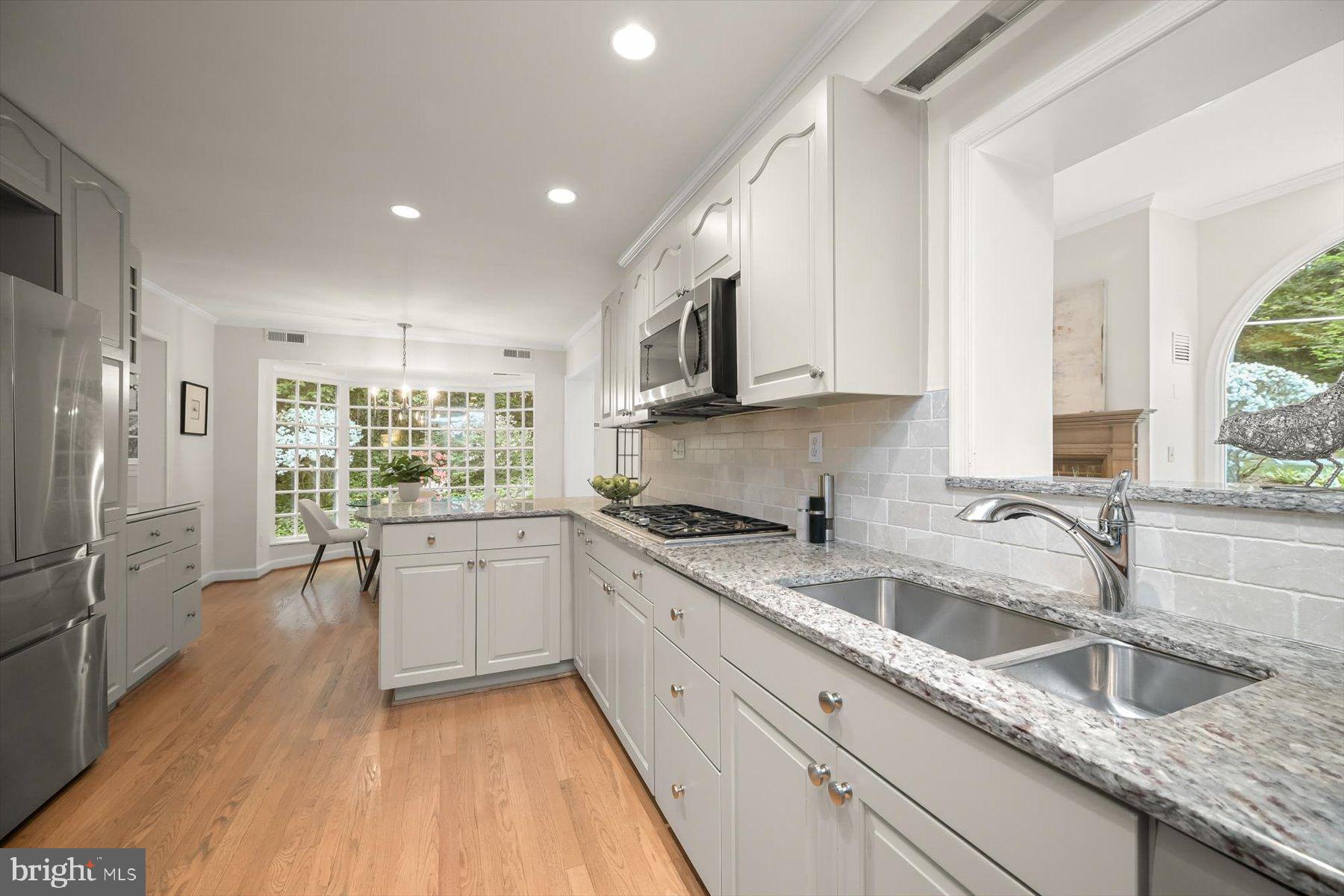 ARLINGWOOD - Residential