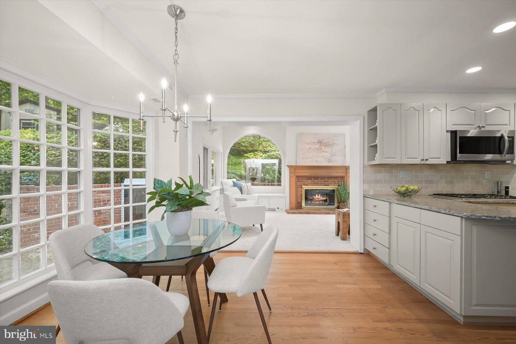 ARLINGWOOD - Residential