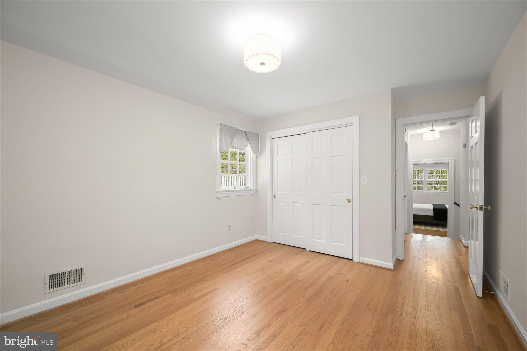 ARLINGWOOD - Residential