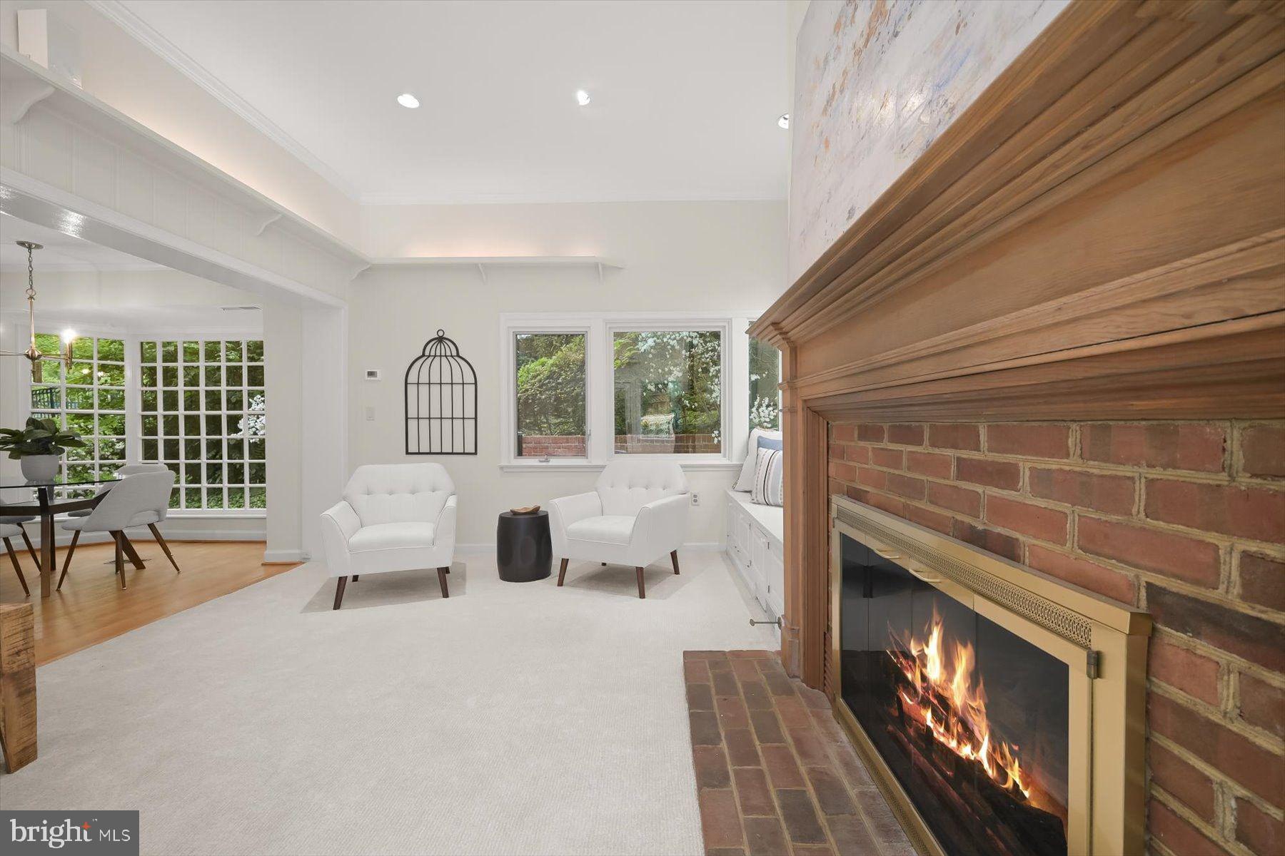 ARLINGWOOD - Residential