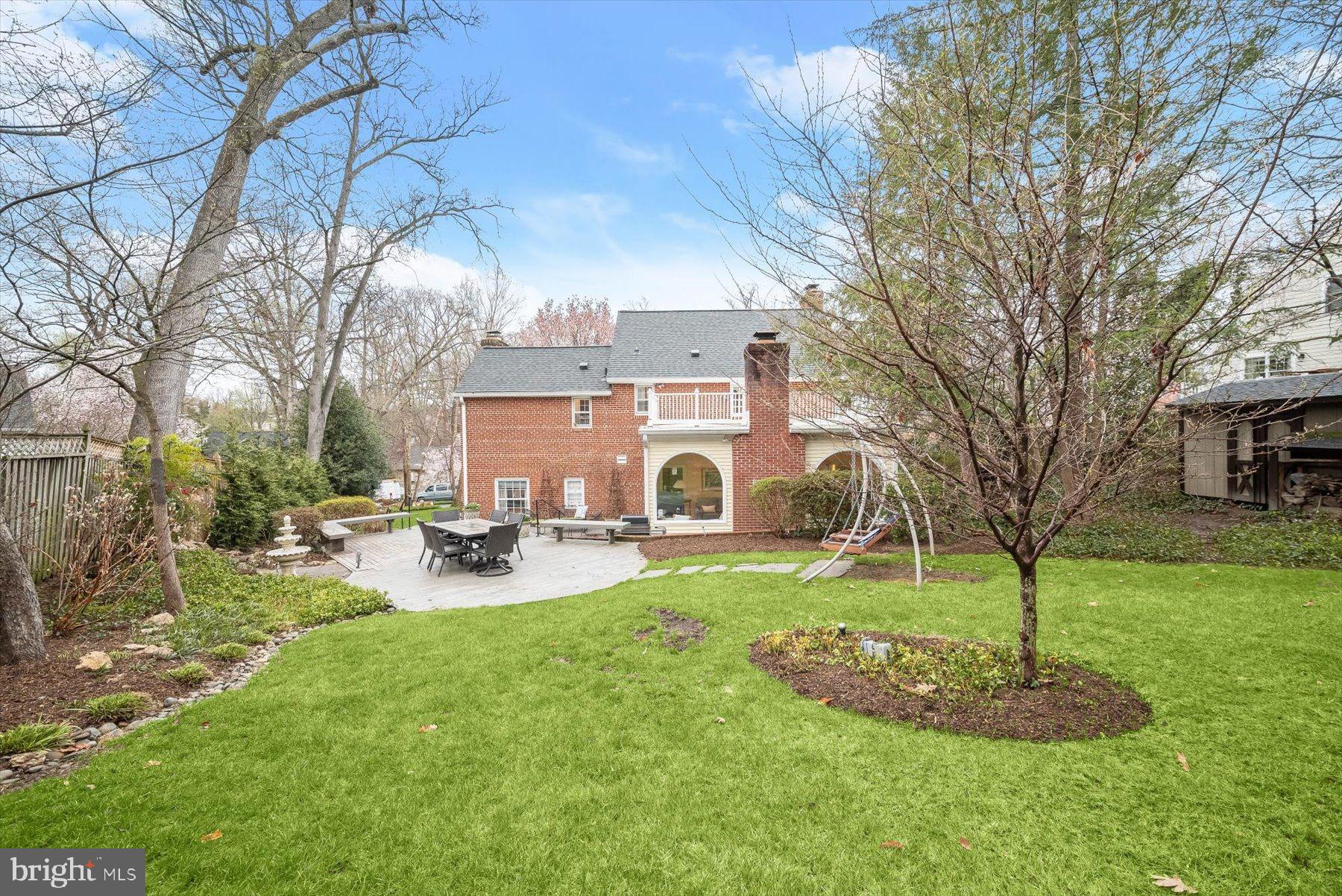 ARLINGWOOD - Residential