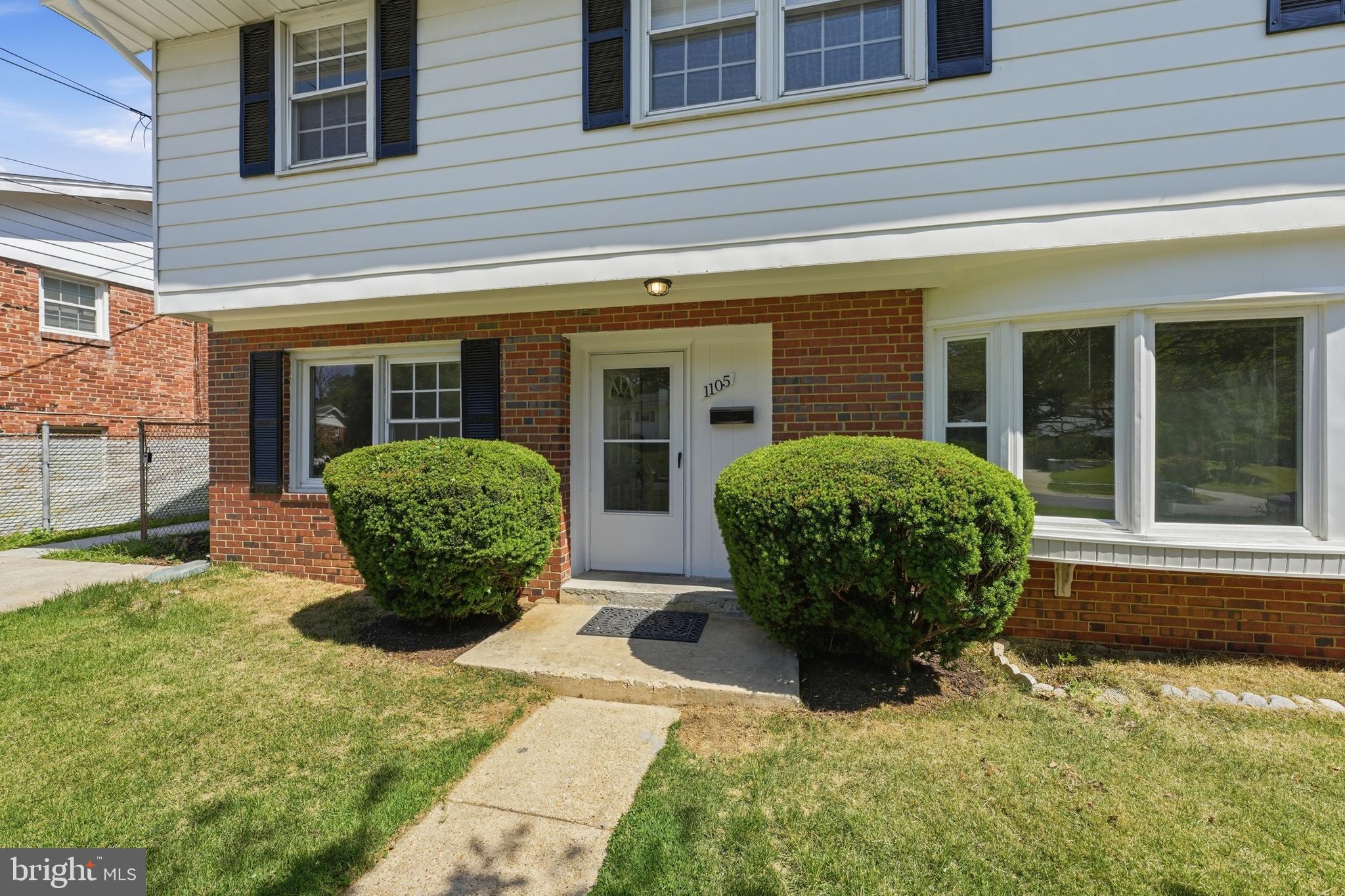 FOREST KNOLLS - Residential