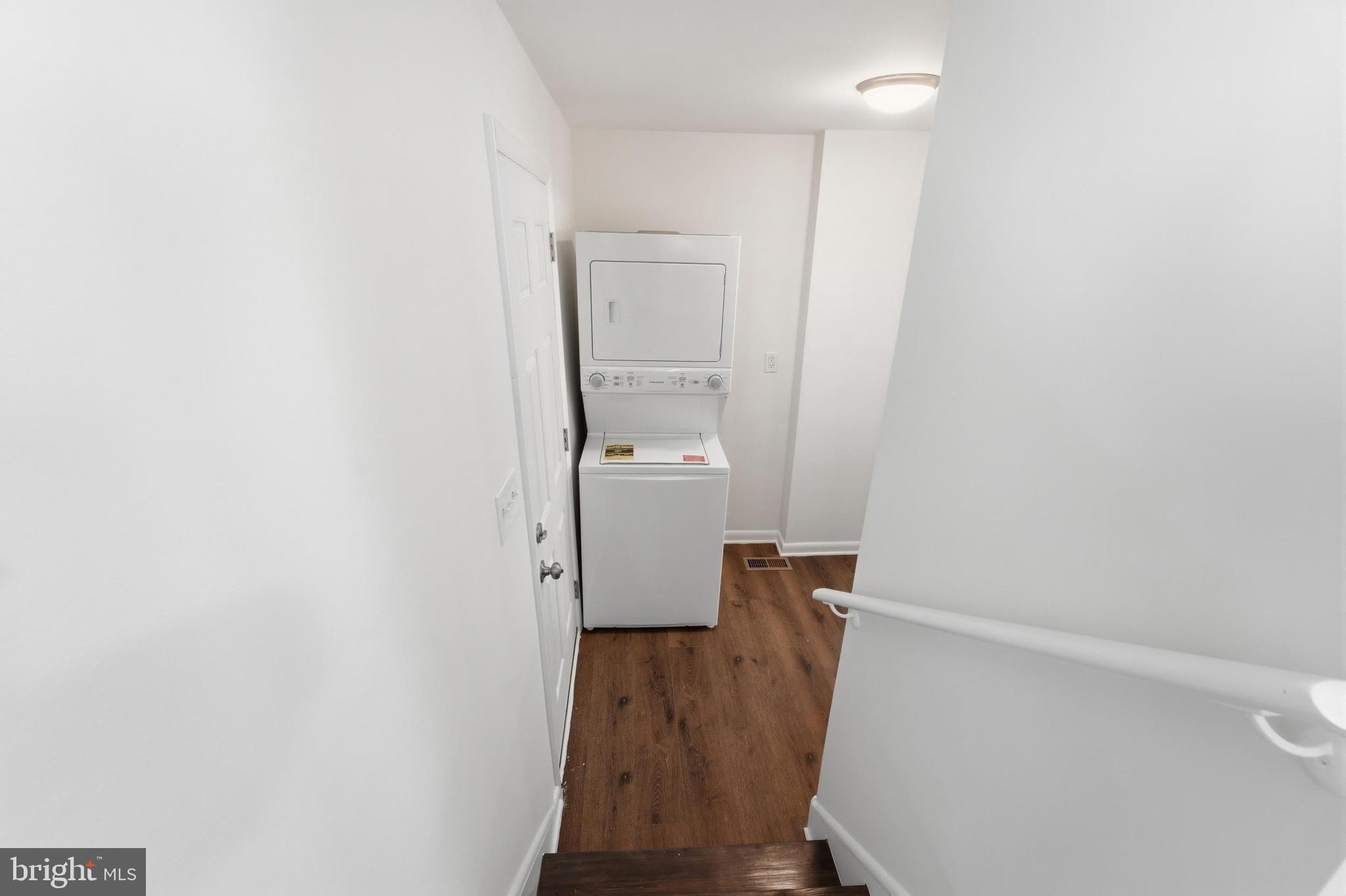 FOREST KNOLLS - Residential