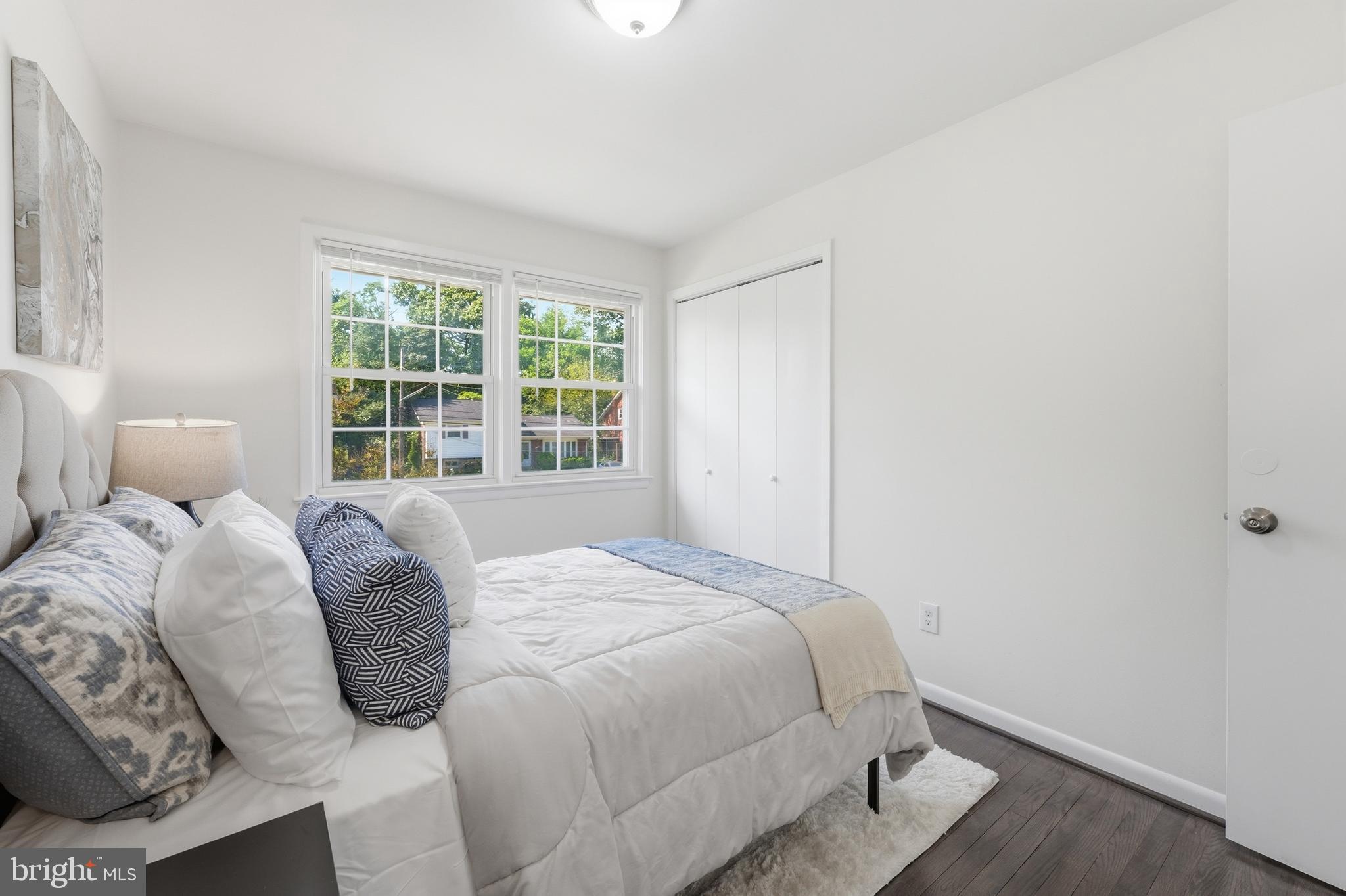 FOREST KNOLLS - Residential