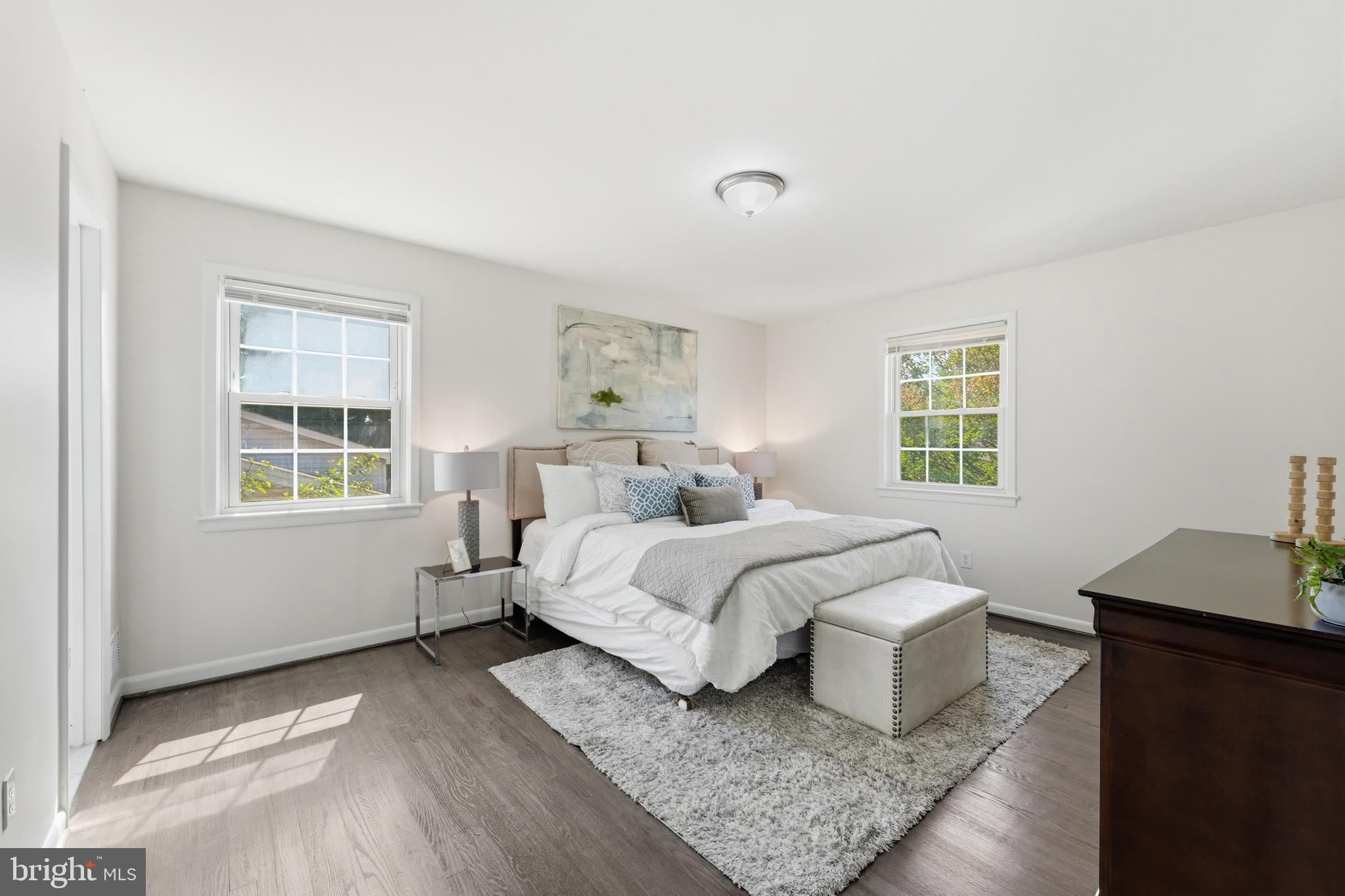 FOREST KNOLLS - Residential