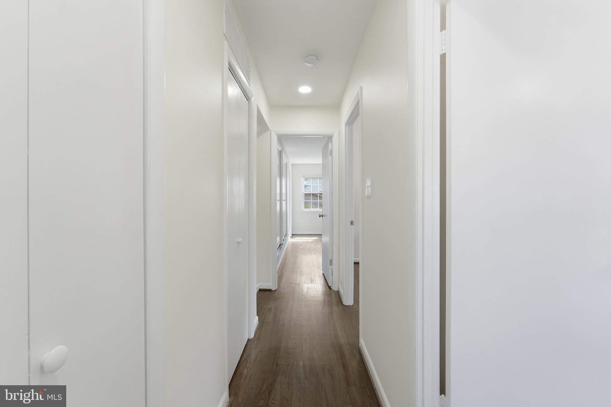 FOREST KNOLLS - Residential