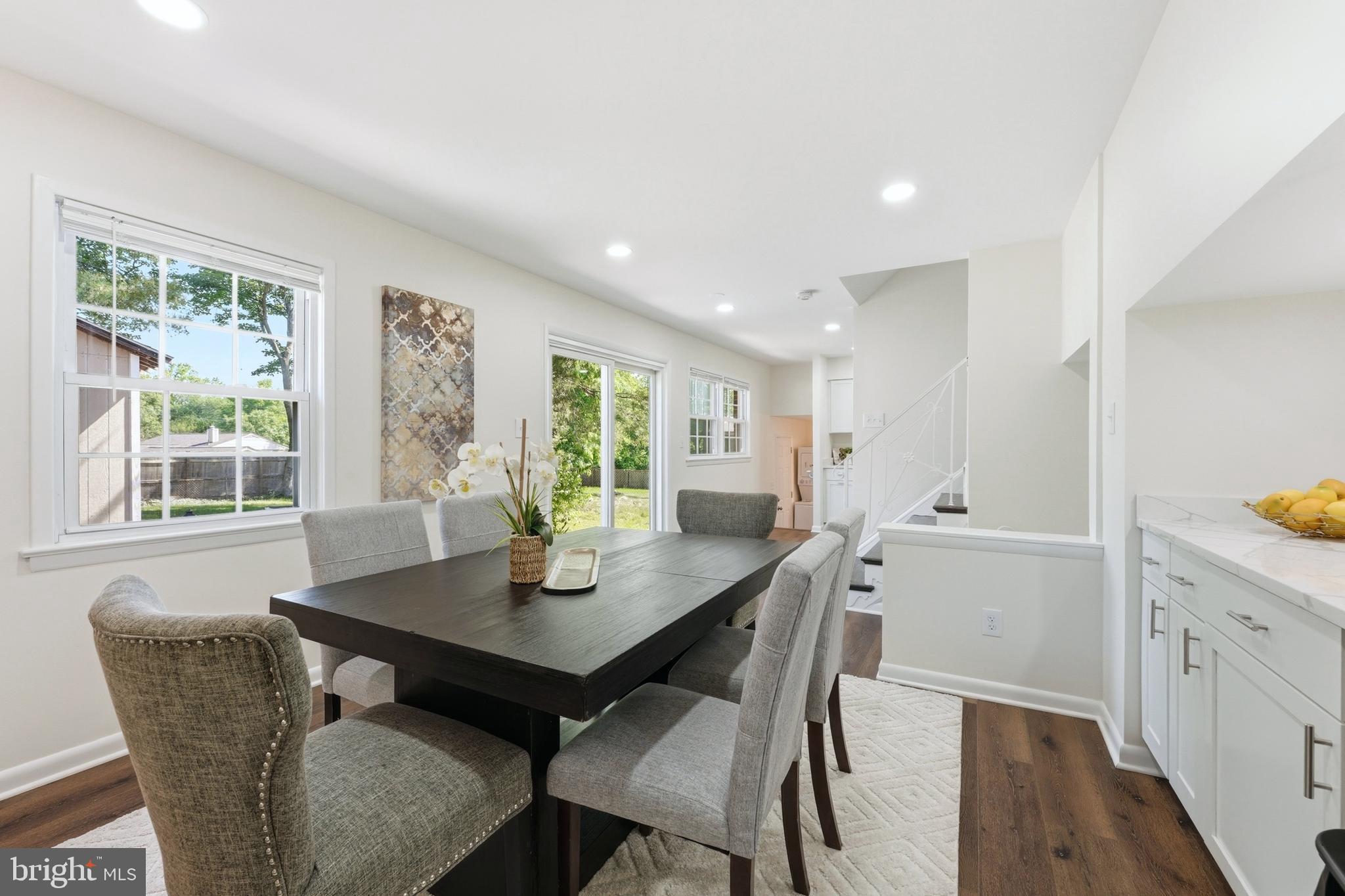 FOREST KNOLLS - Residential