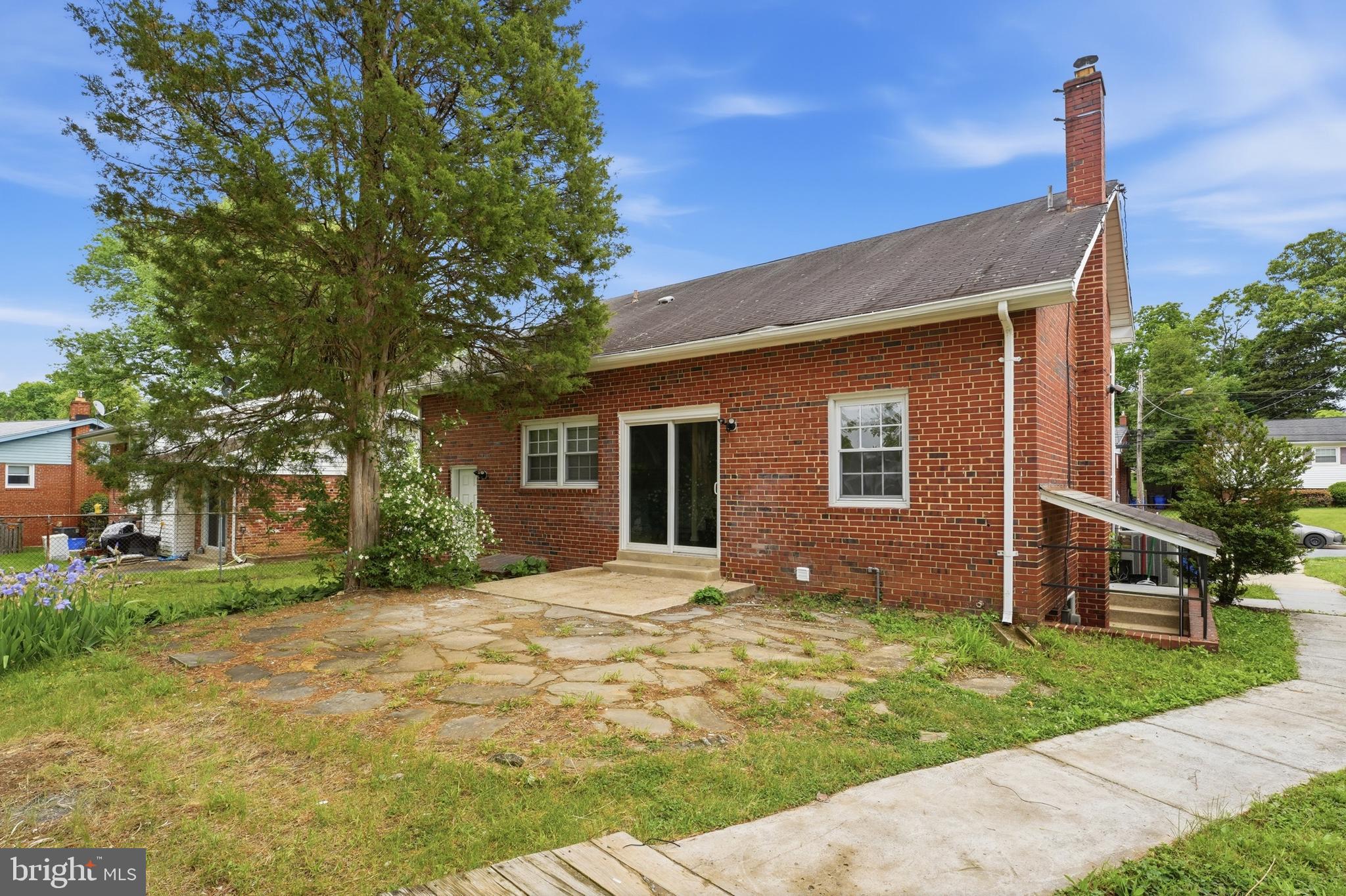 FOREST KNOLLS - Residential