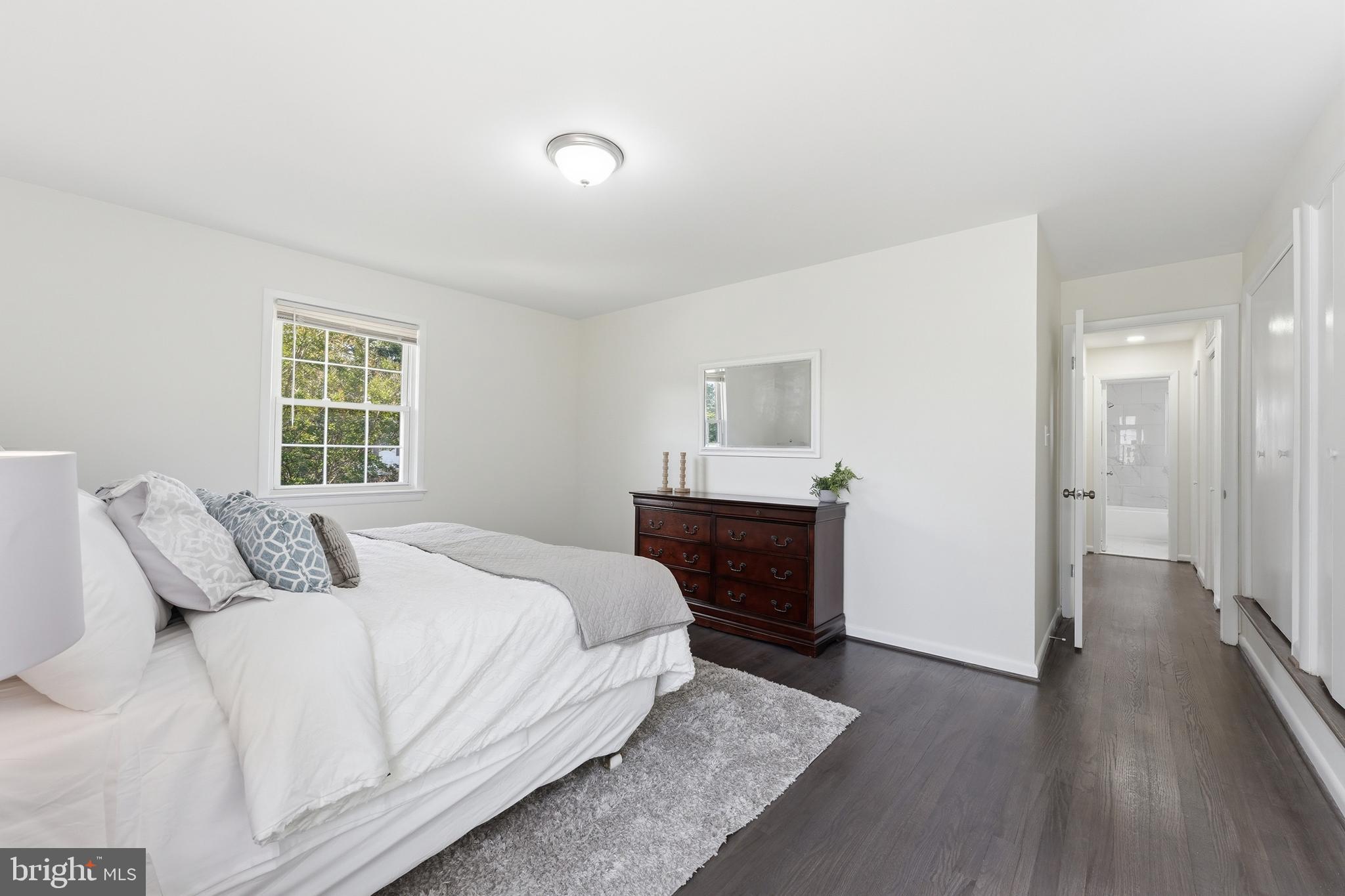 FOREST KNOLLS - Residential