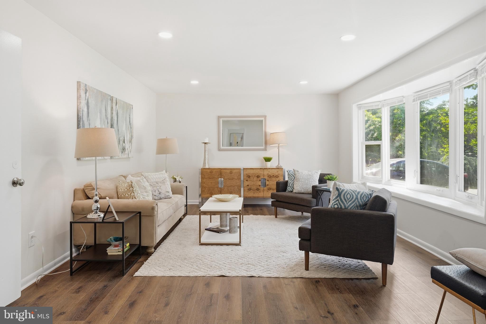 FOREST KNOLLS - Residential