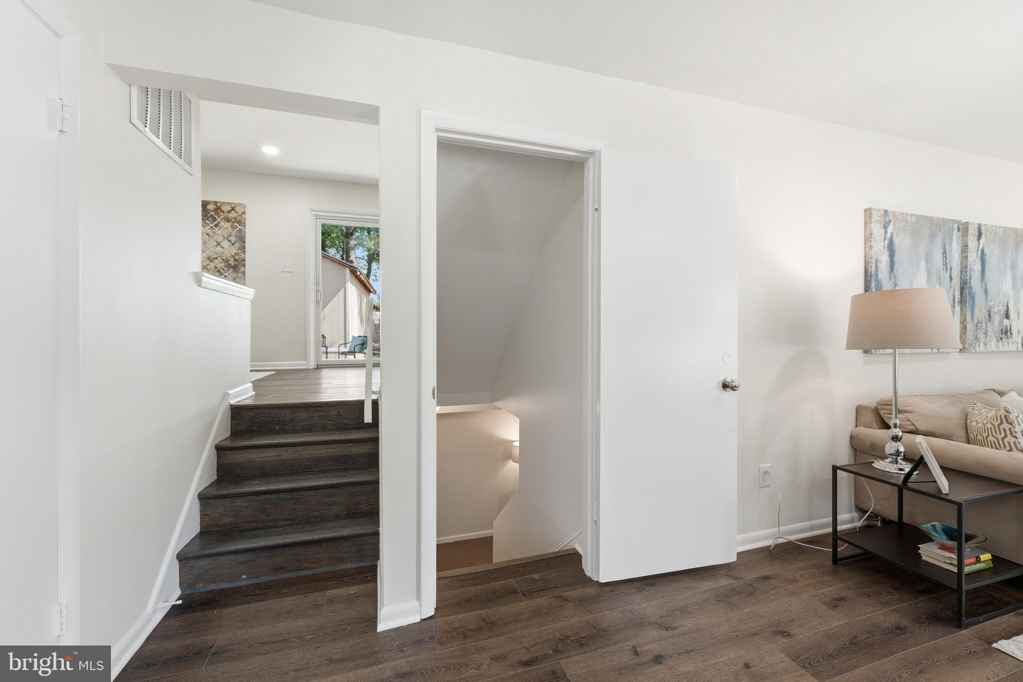 FOREST KNOLLS - Residential