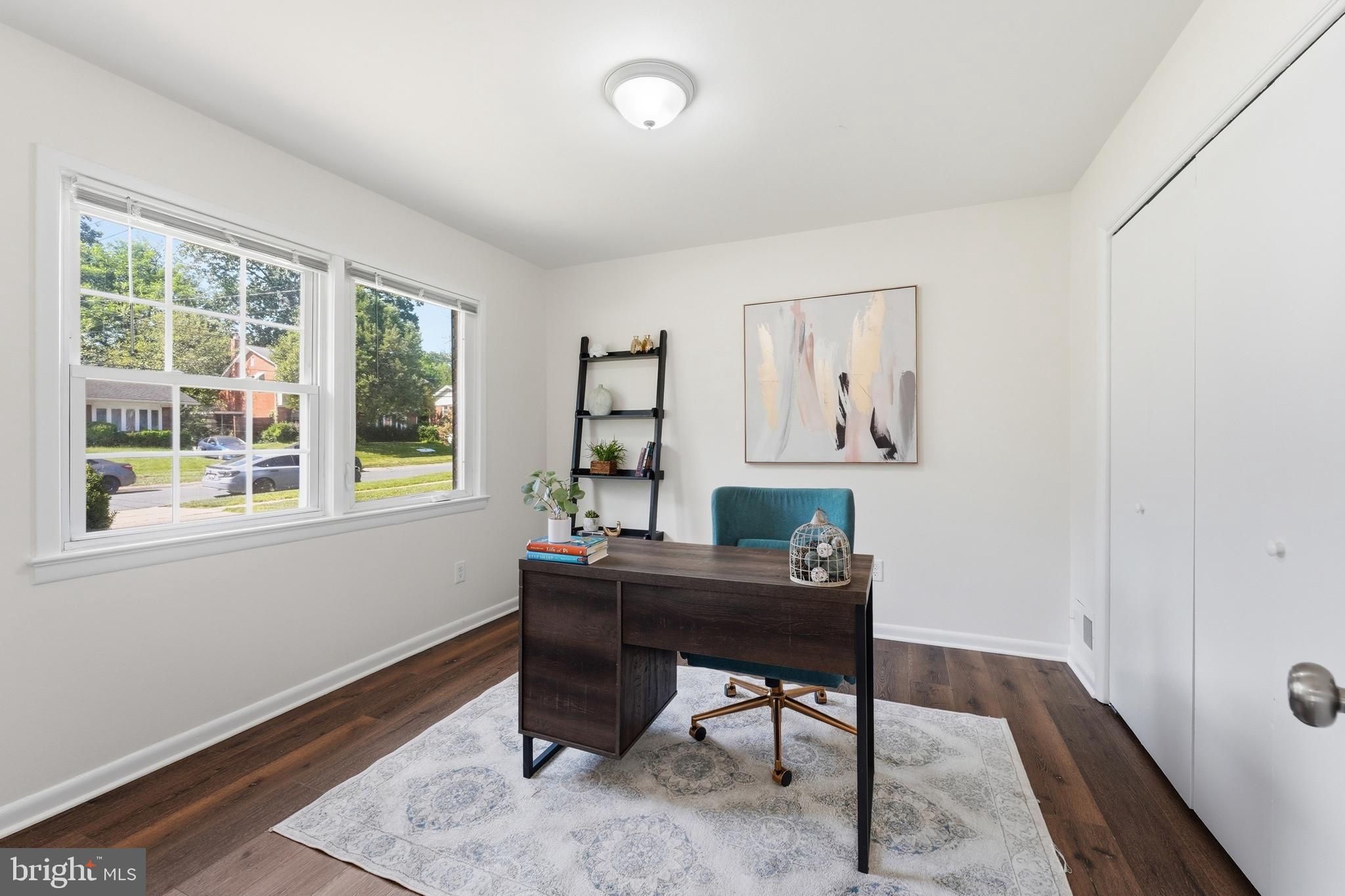 FOREST KNOLLS - Residential